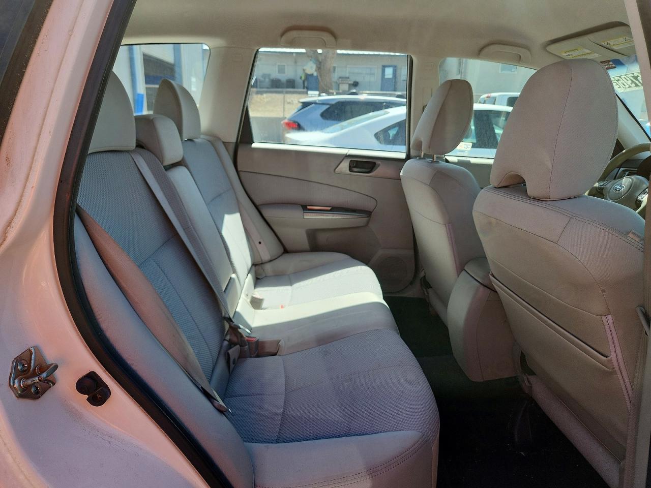 2013 Subaru Forester 2.5x Белый vin: JF2SHABC7DH403643