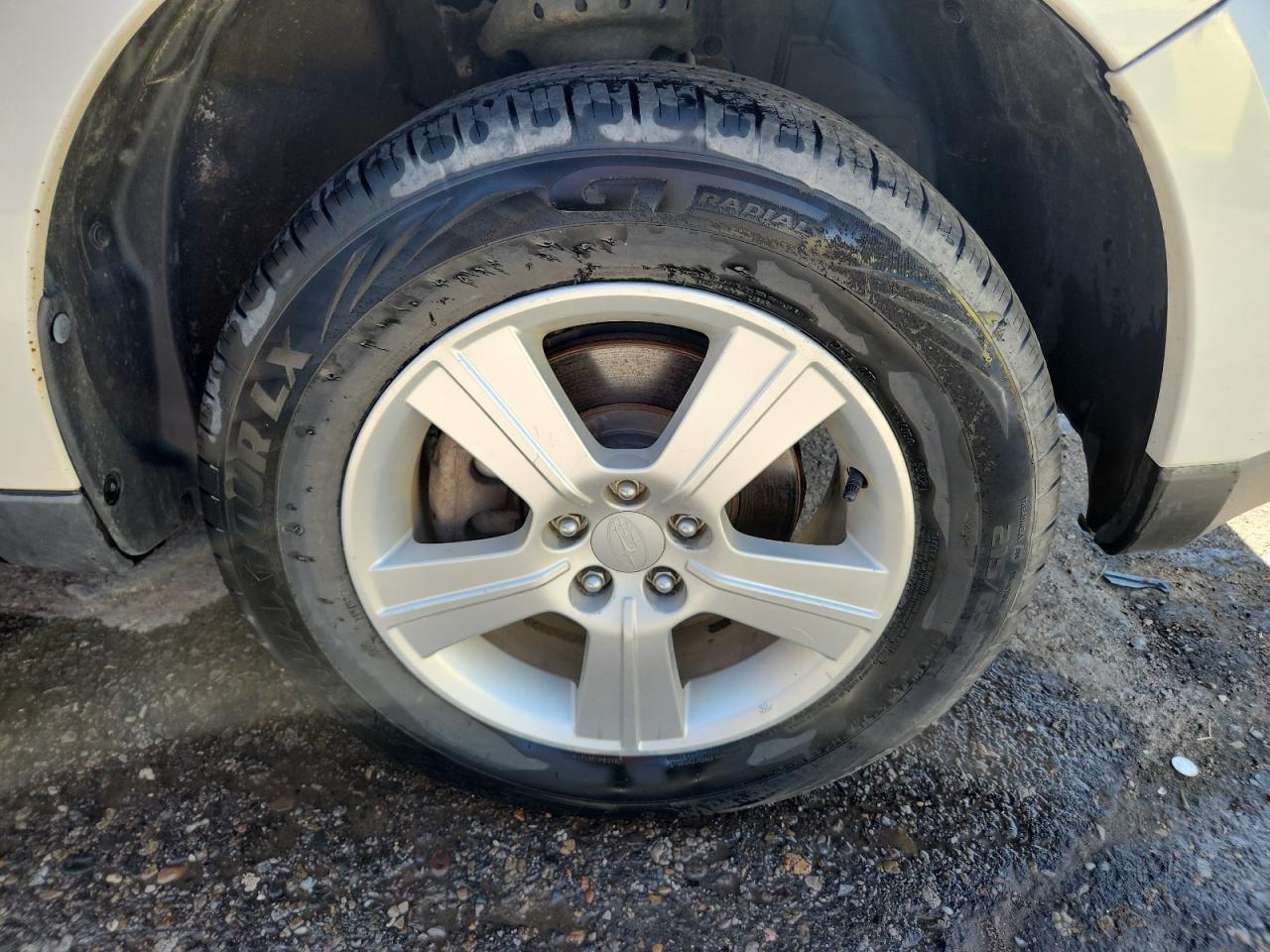 2013 Subaru Forester 2.5x Белый vin: JF2SHABC7DH403643 Damage: Right Front Tire, Worn, Replacement Required