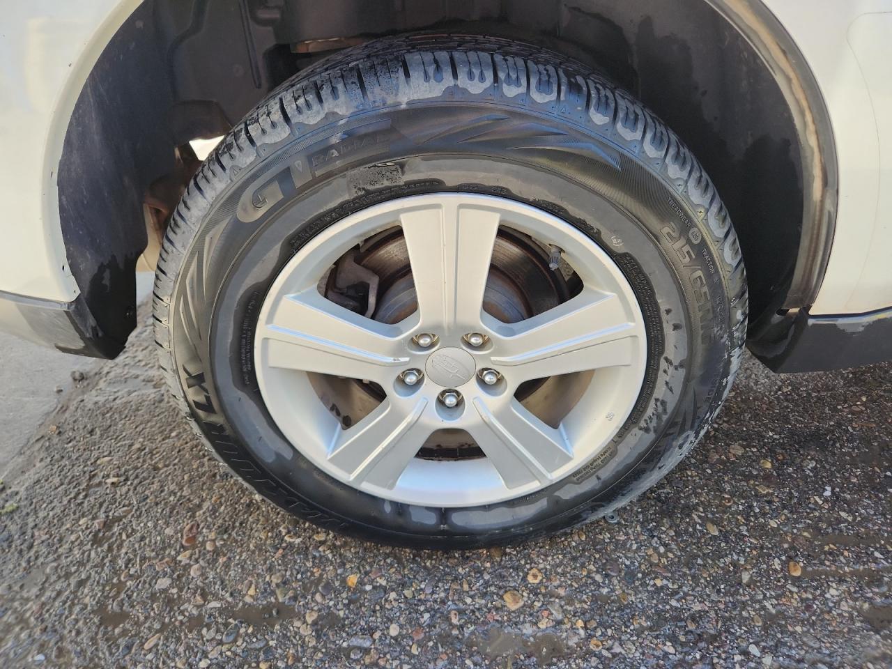 2013 Subaru Forester 2.5x Белый vin: JF2SHABC7DH403643 Damage: Right Rear Tire, Worn, Replacement Required