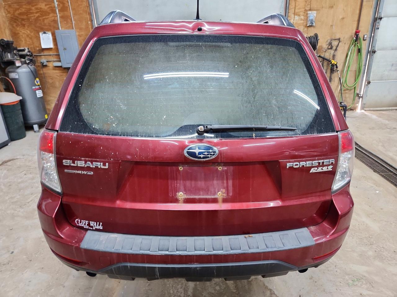 2013 Subaru Forester 2.5x Burn vin: JF2SHABC7DH428722