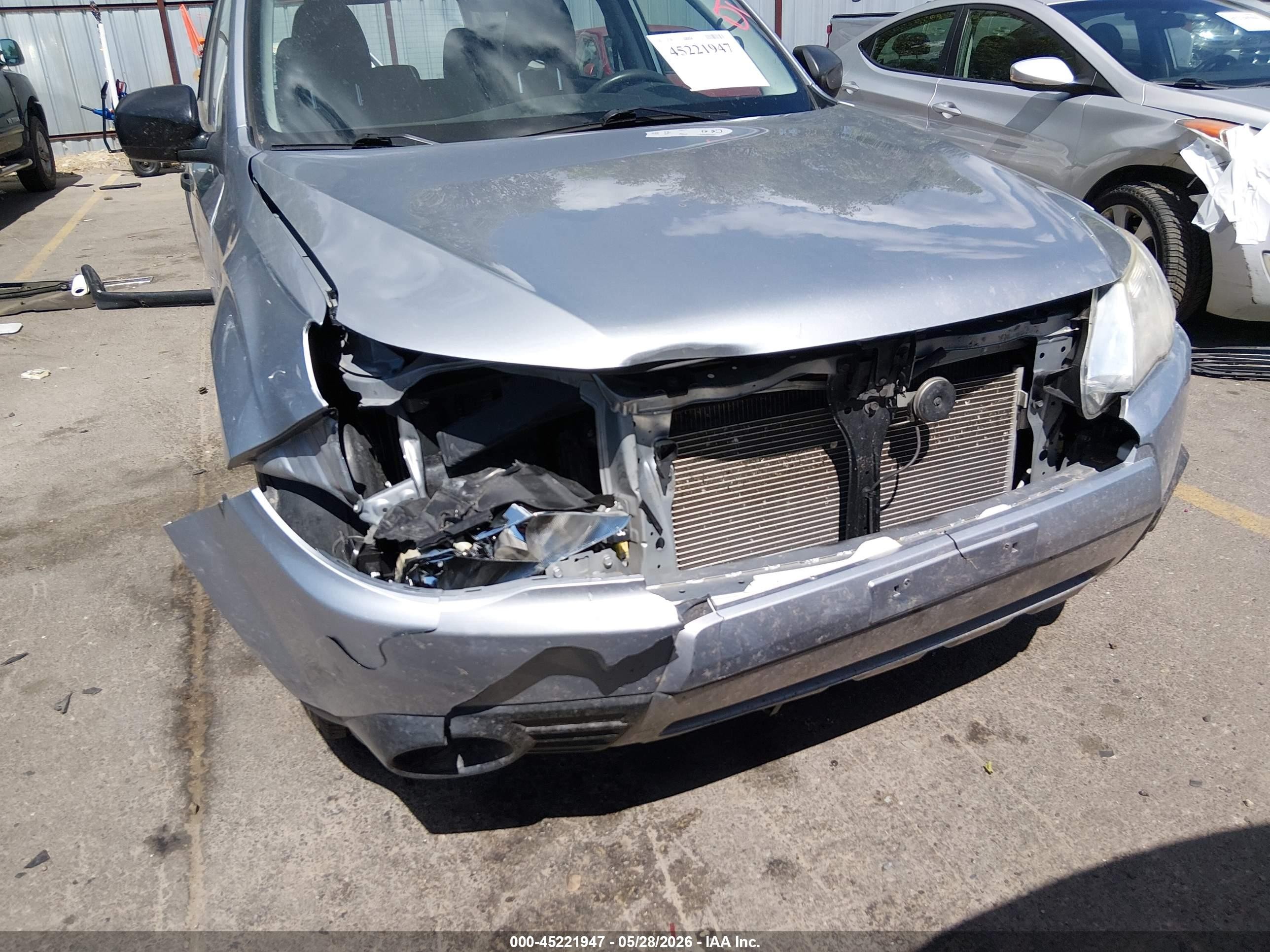 2013 Subaru Forester 2.5x Silver vin: JF2SHABC7DH434262