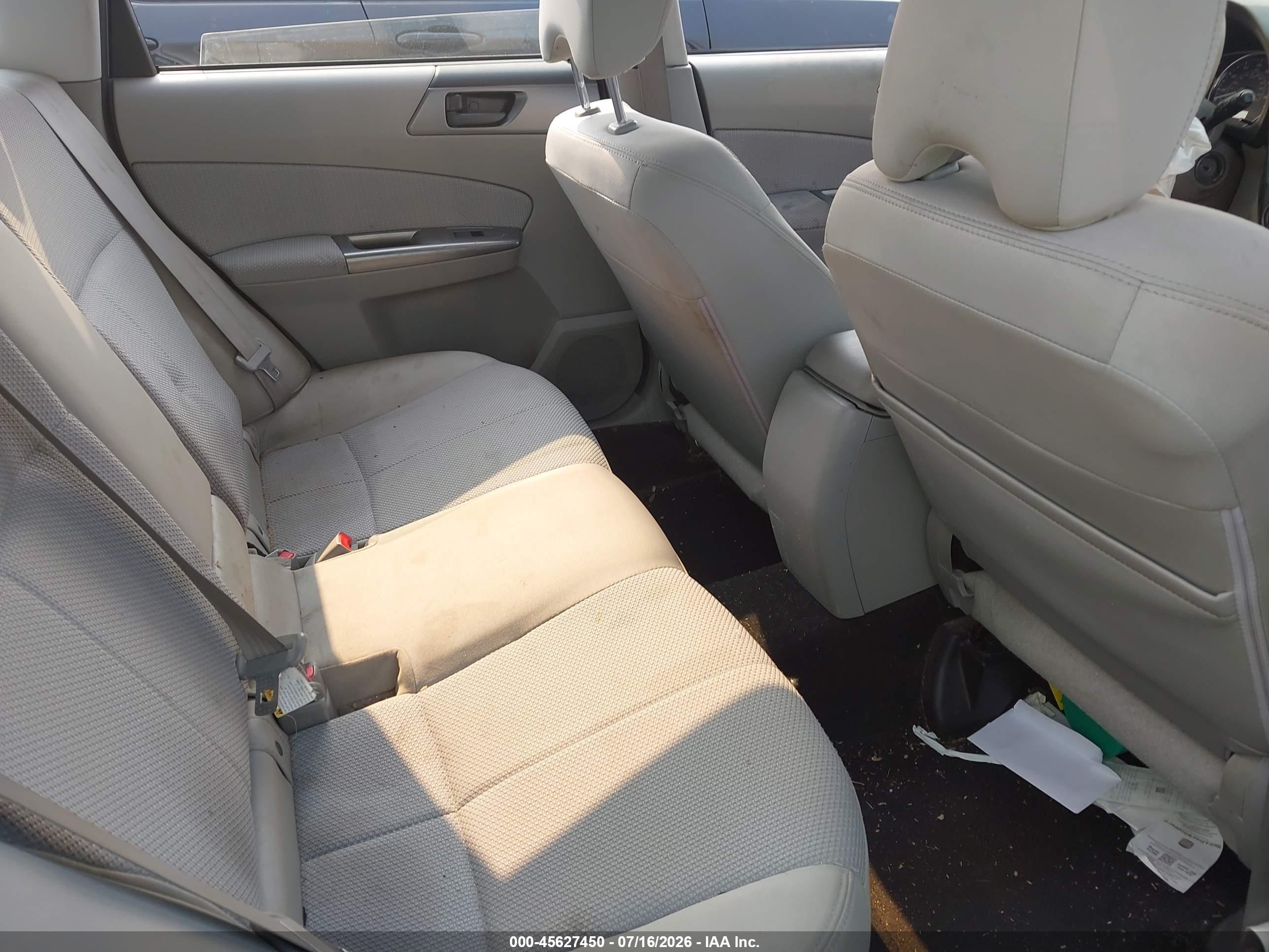 2013 Subaru Forester 2.5x Green vin: JF2SHABC7DH435220