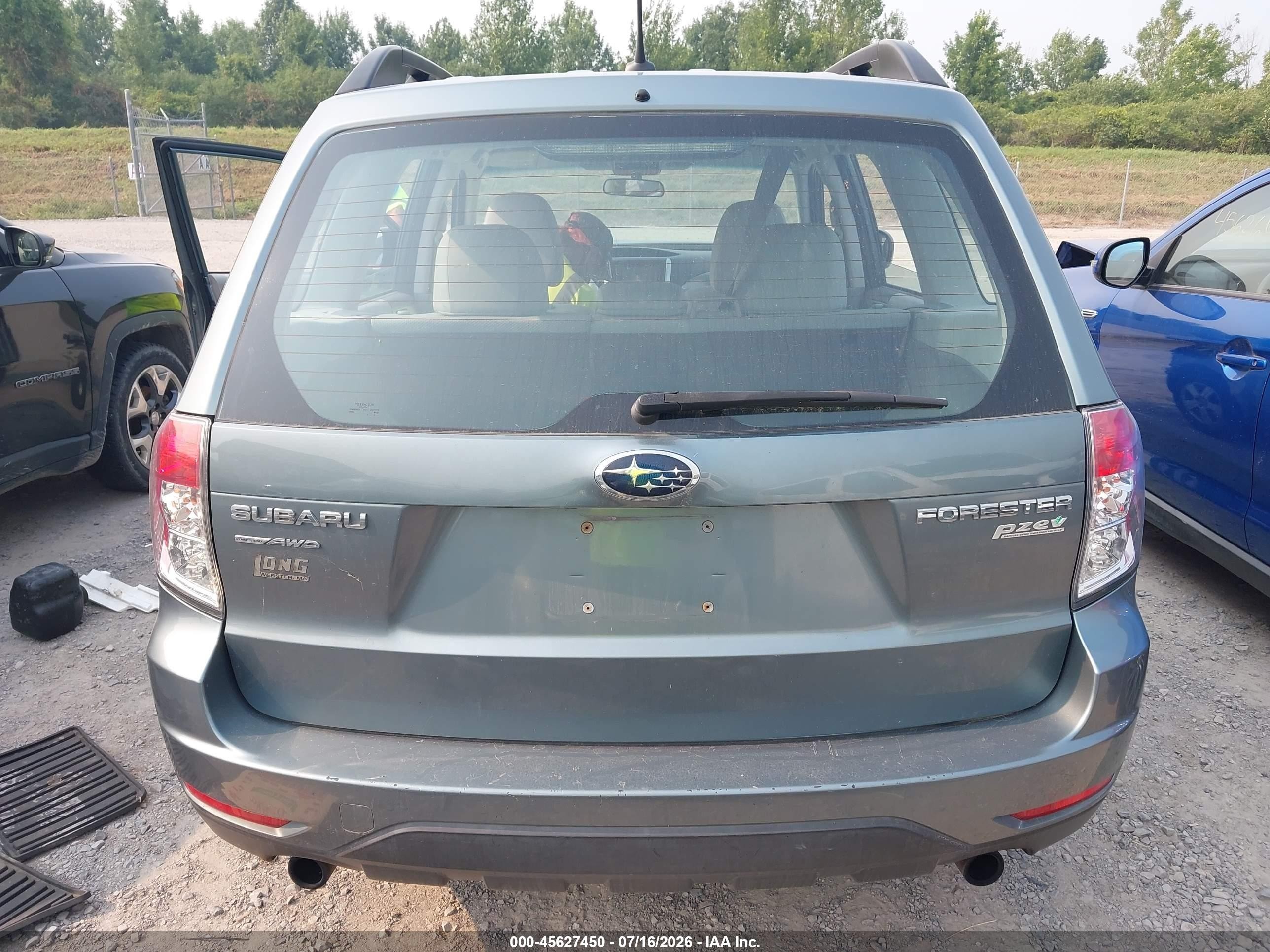 2013 Subaru Forester 2.5x Green vin: JF2SHABC7DH435220