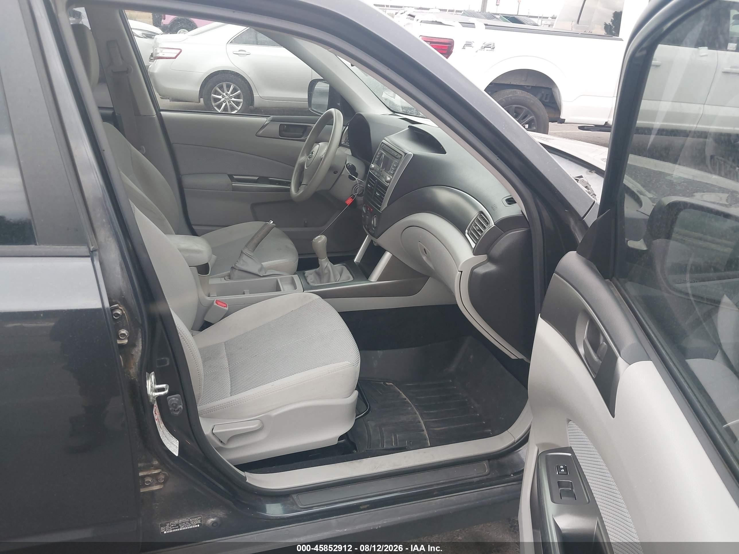 2011 Subaru Forester 2.5x Black vin: JF2SHABC8BG702058