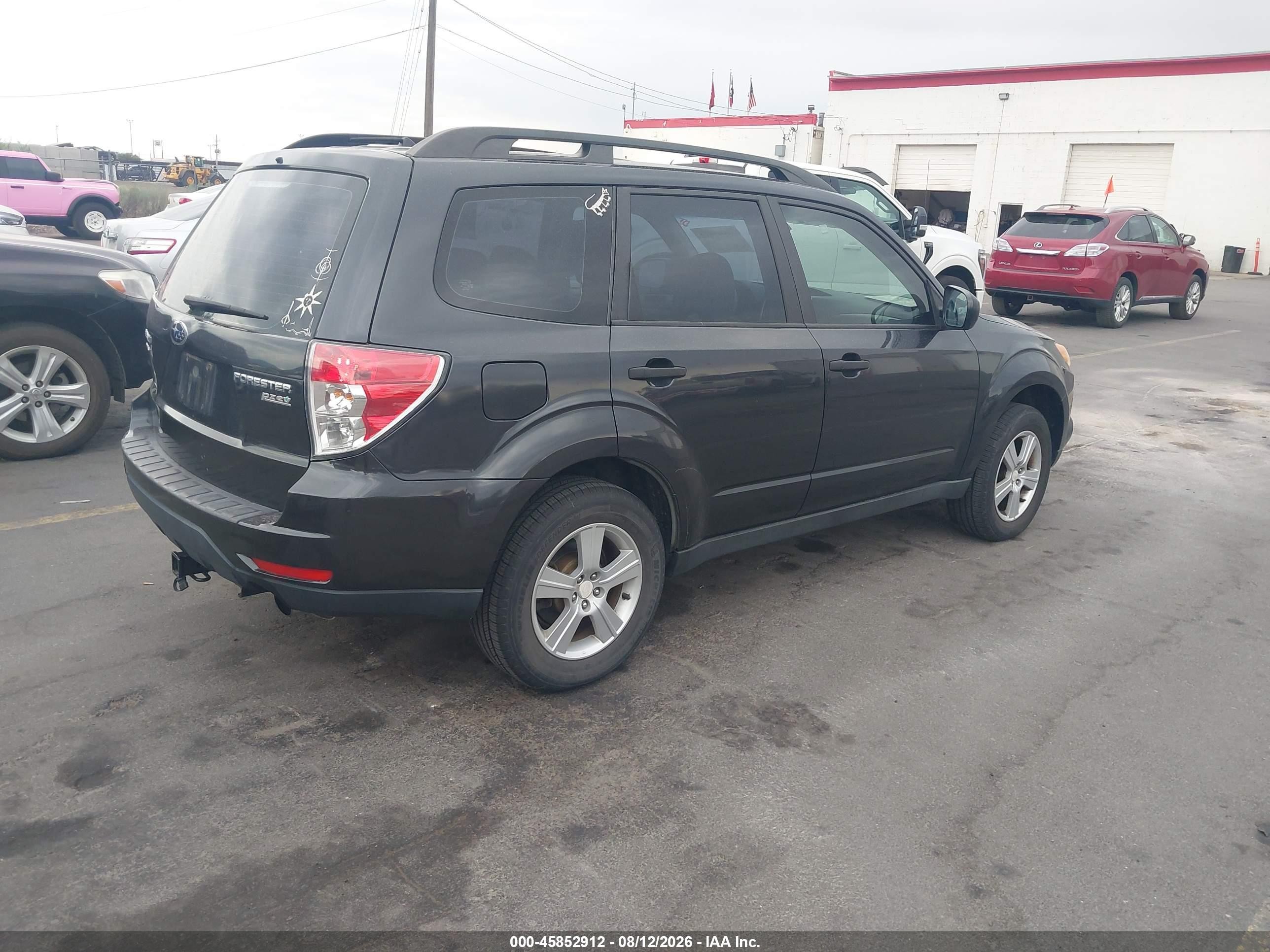 2011 Subaru Forester 2.5x Black vin: JF2SHABC8BG702058
