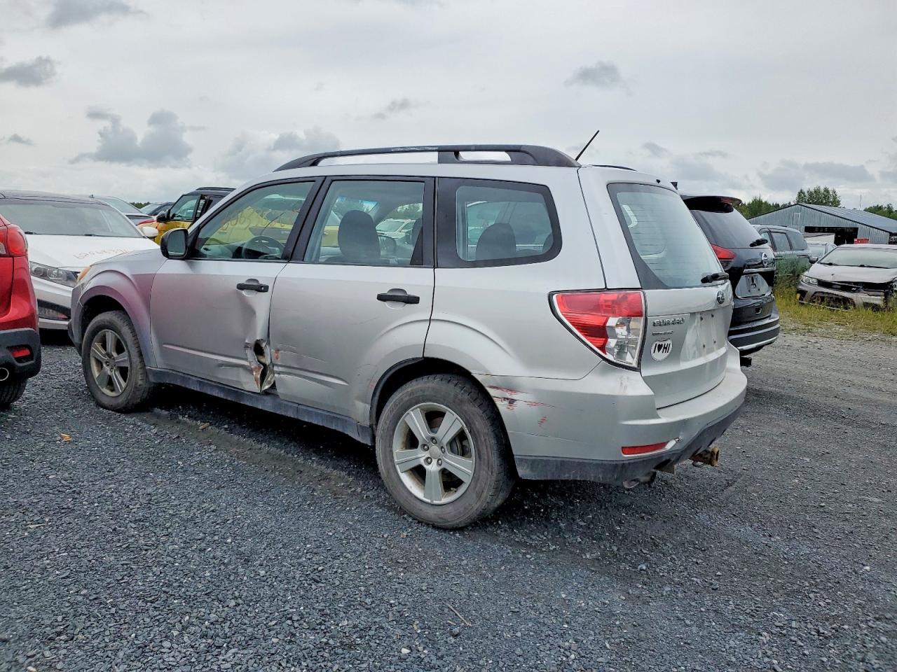 2011 Subaru Forester 2.5x Silver vin: JF2SHABC8BG783613