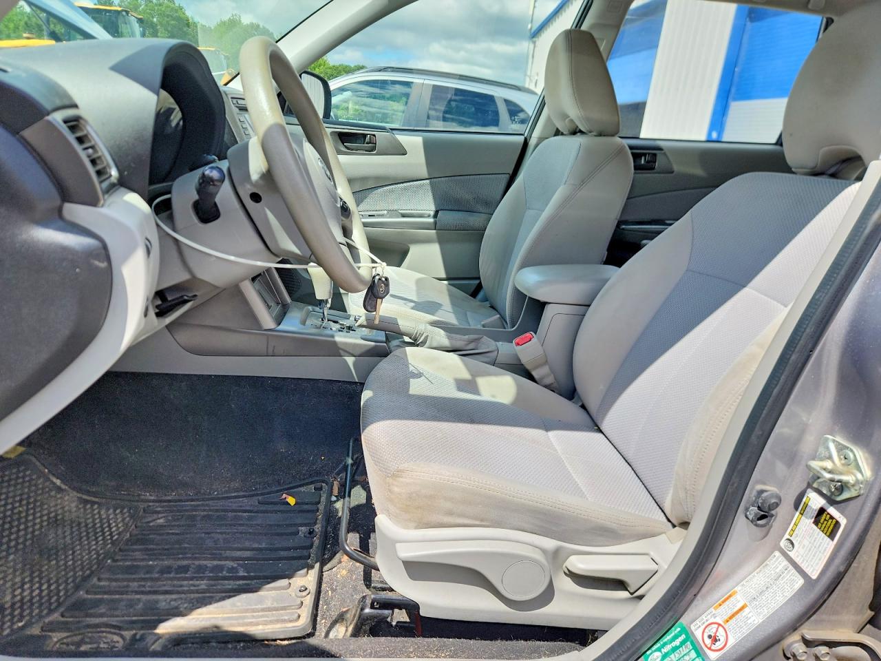 2011 Subaru Forester 2.5x Silver vin: JF2SHABC8BH718397