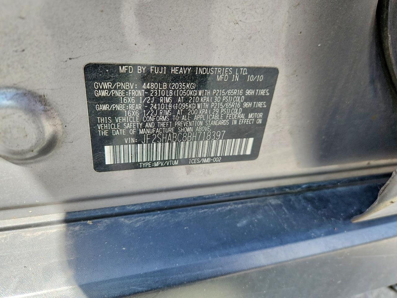 2011 Subaru Forester 2.5x Silver vin: JF2SHABC8BH718397