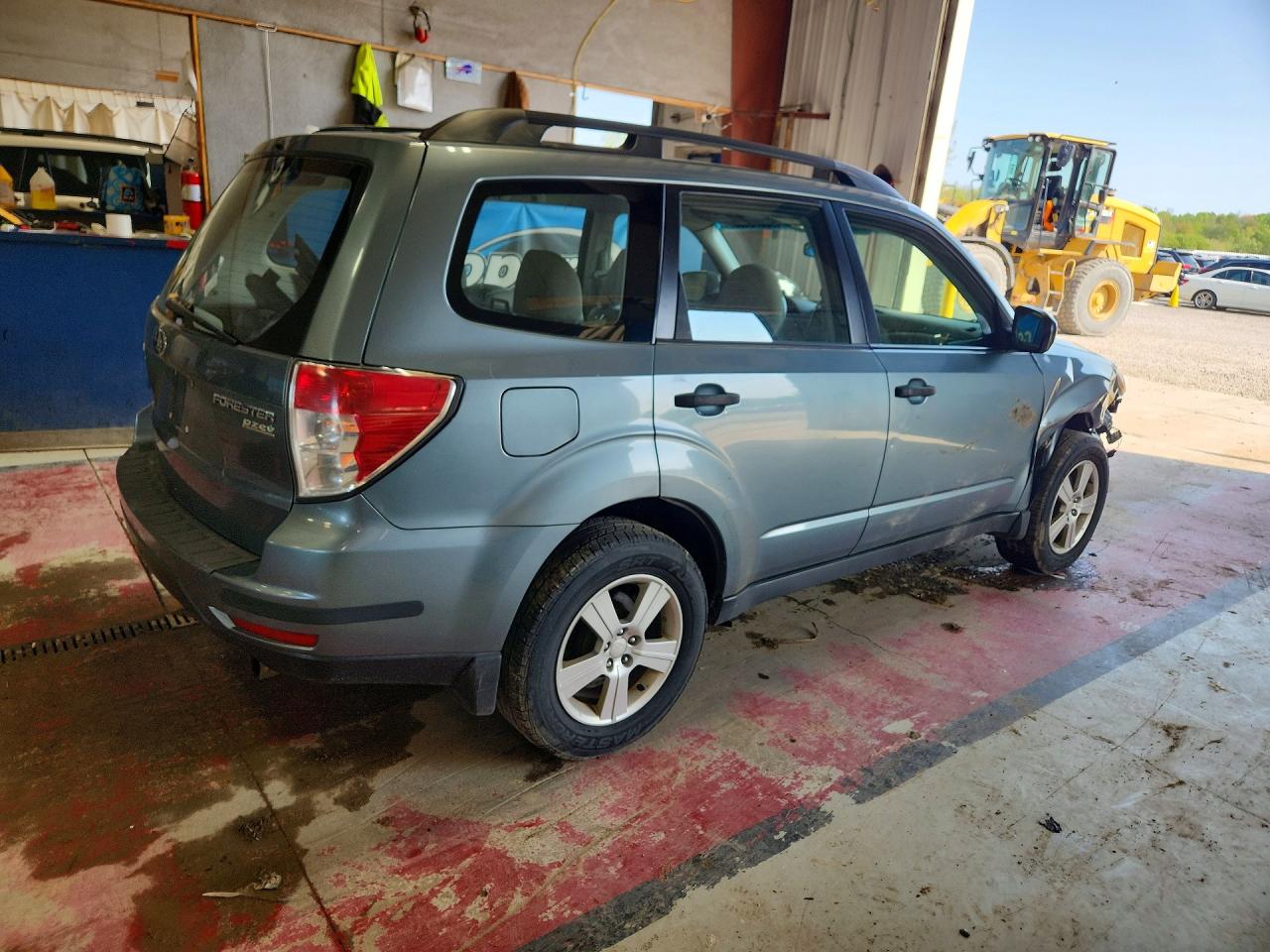 2011 Subaru Forester 2.5x Charcoal vin: JF2SHABC8BH722434