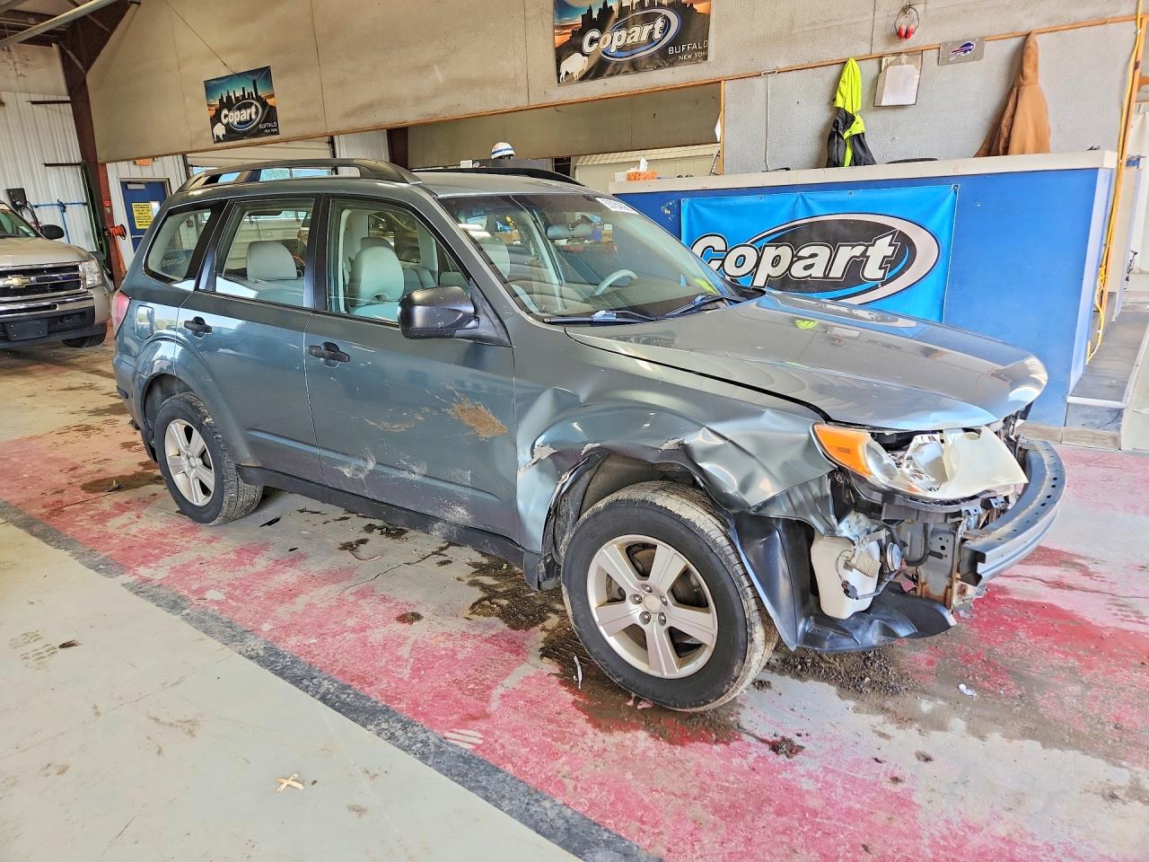 2011 Subaru Forester 2.5x Charcoal vin: JF2SHABC8BH722434
