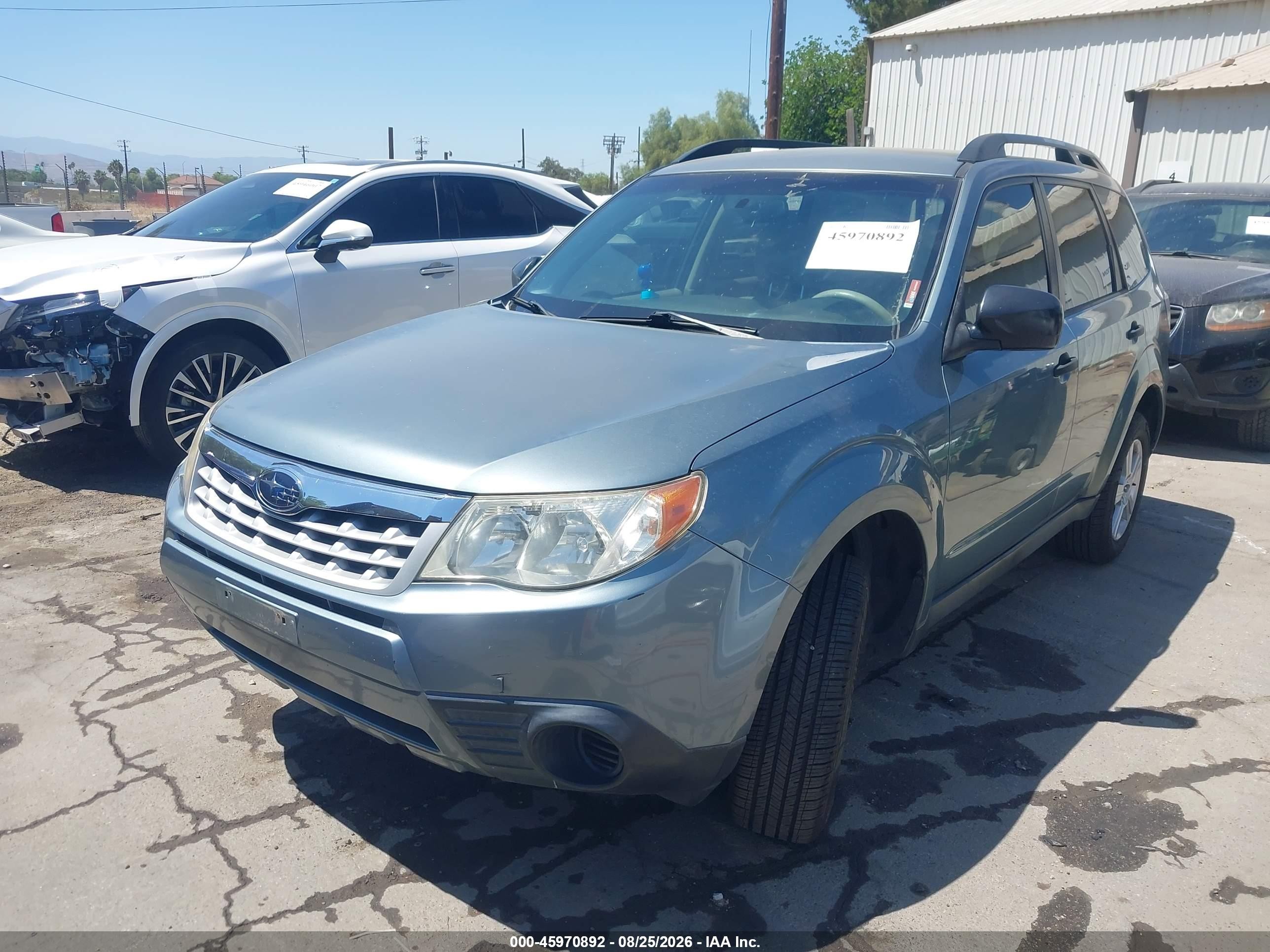 2011 Subaru Forester 2.5x Gray vin: JF2SHABC8BH747608