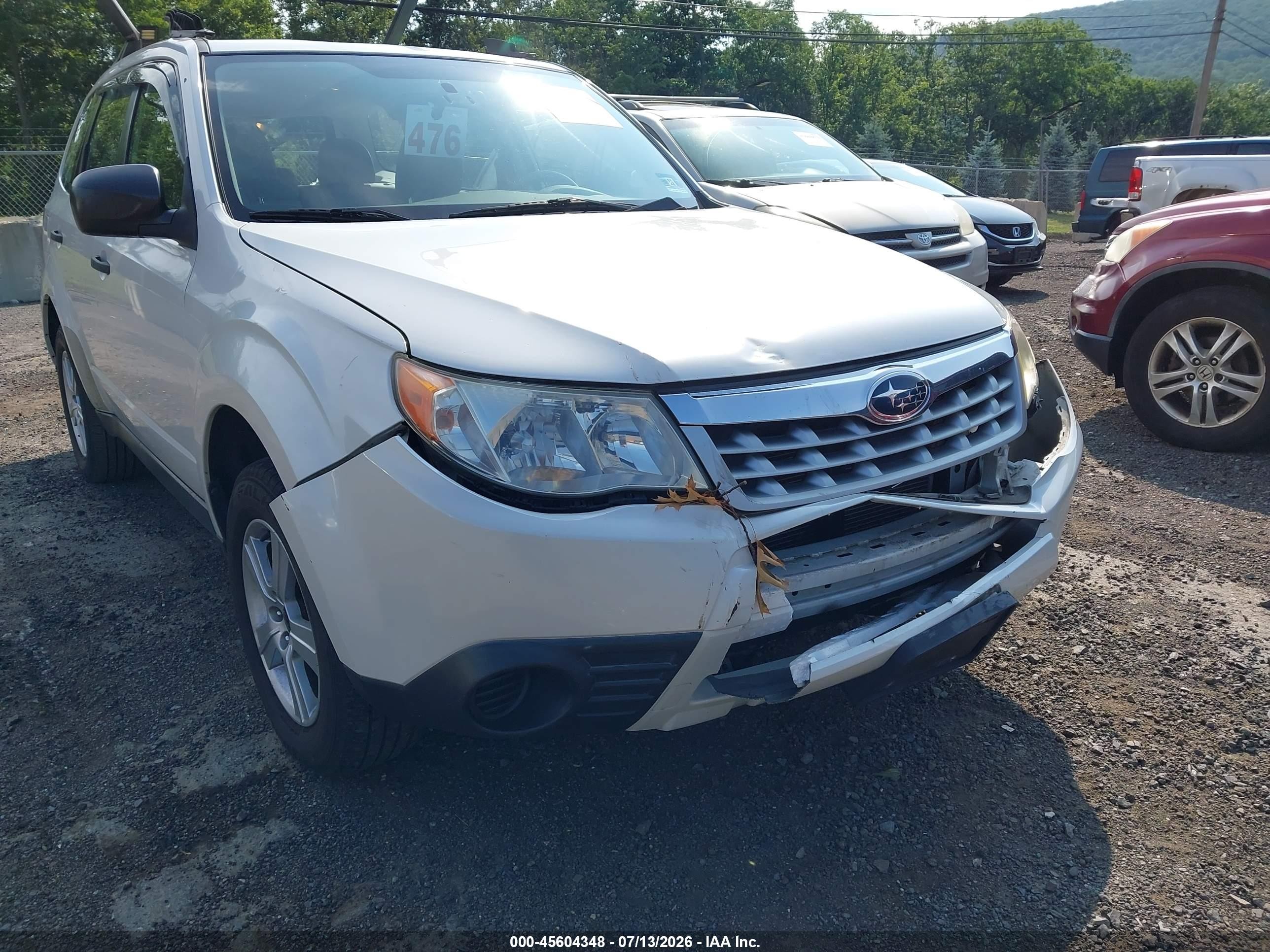 2012 Subaru Forester 2.5x White vin: JF2SHABC8CH401995