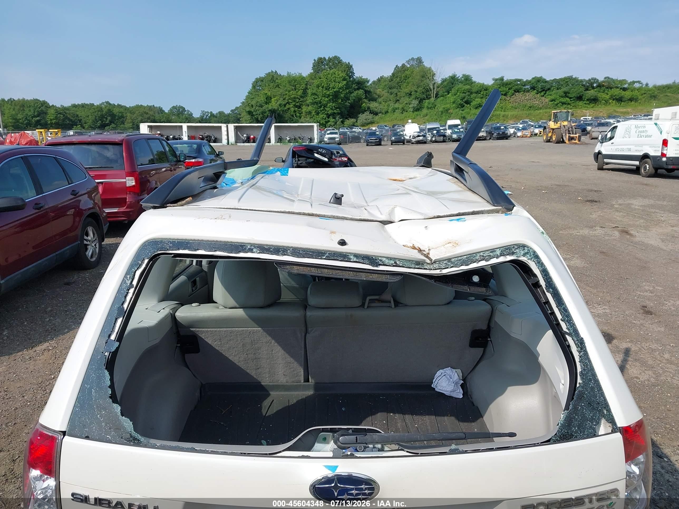 2012 Subaru Forester 2.5x White vin: JF2SHABC8CH401995