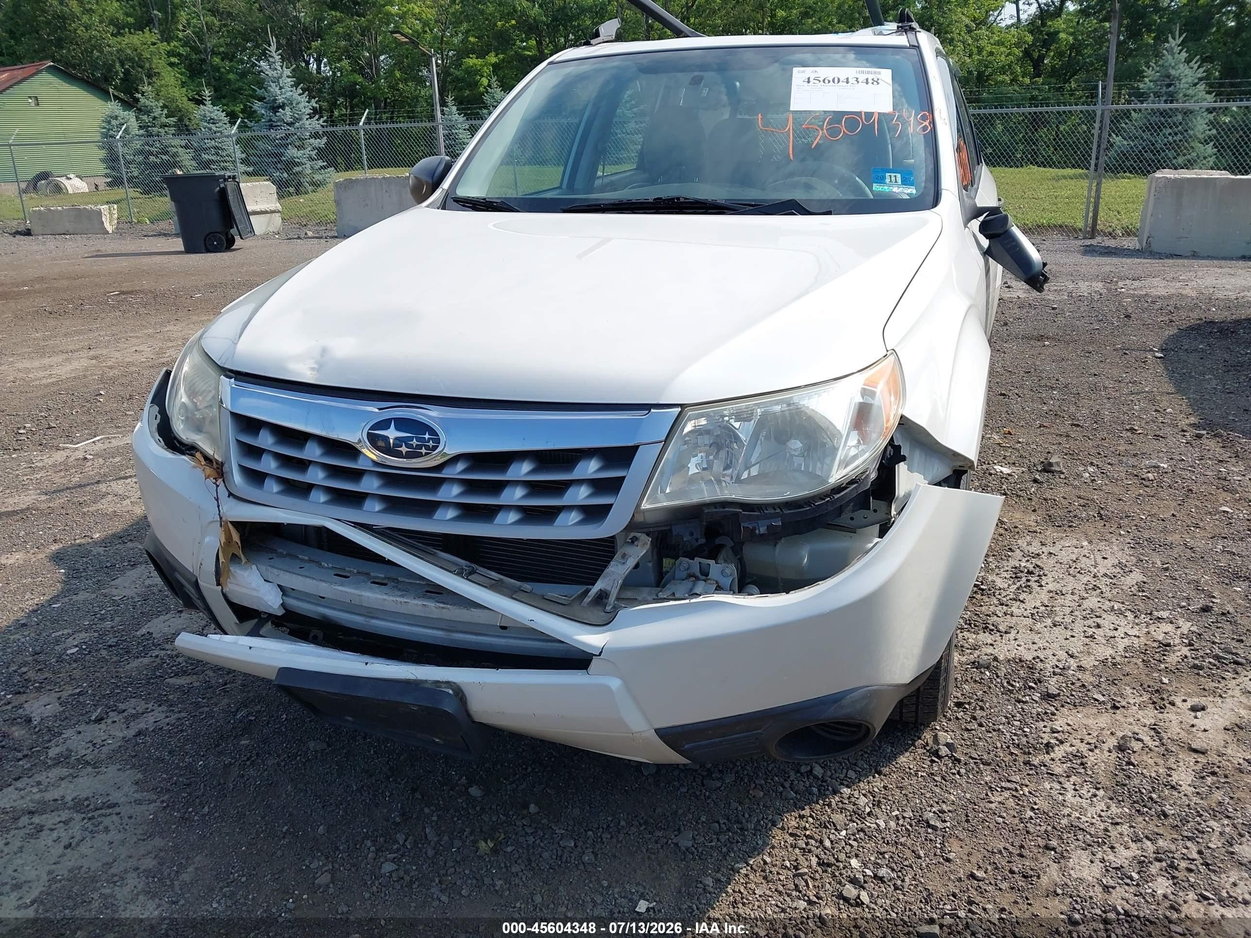 2012 Subaru Forester 2.5x White vin: JF2SHABC8CH401995