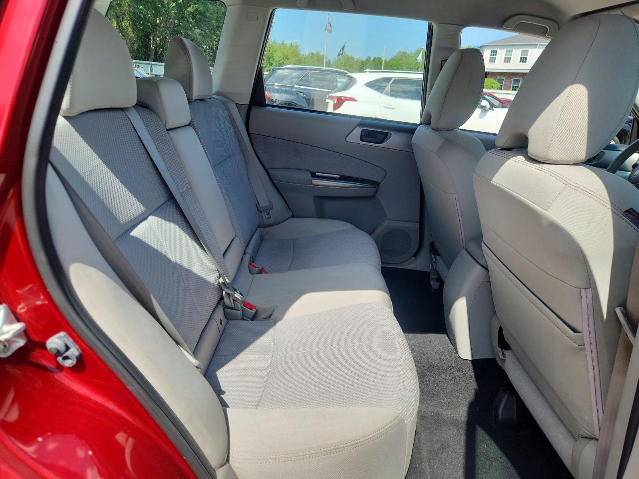 2012 Subaru Forester Burgundy vin: JF2SHABC8CH406095