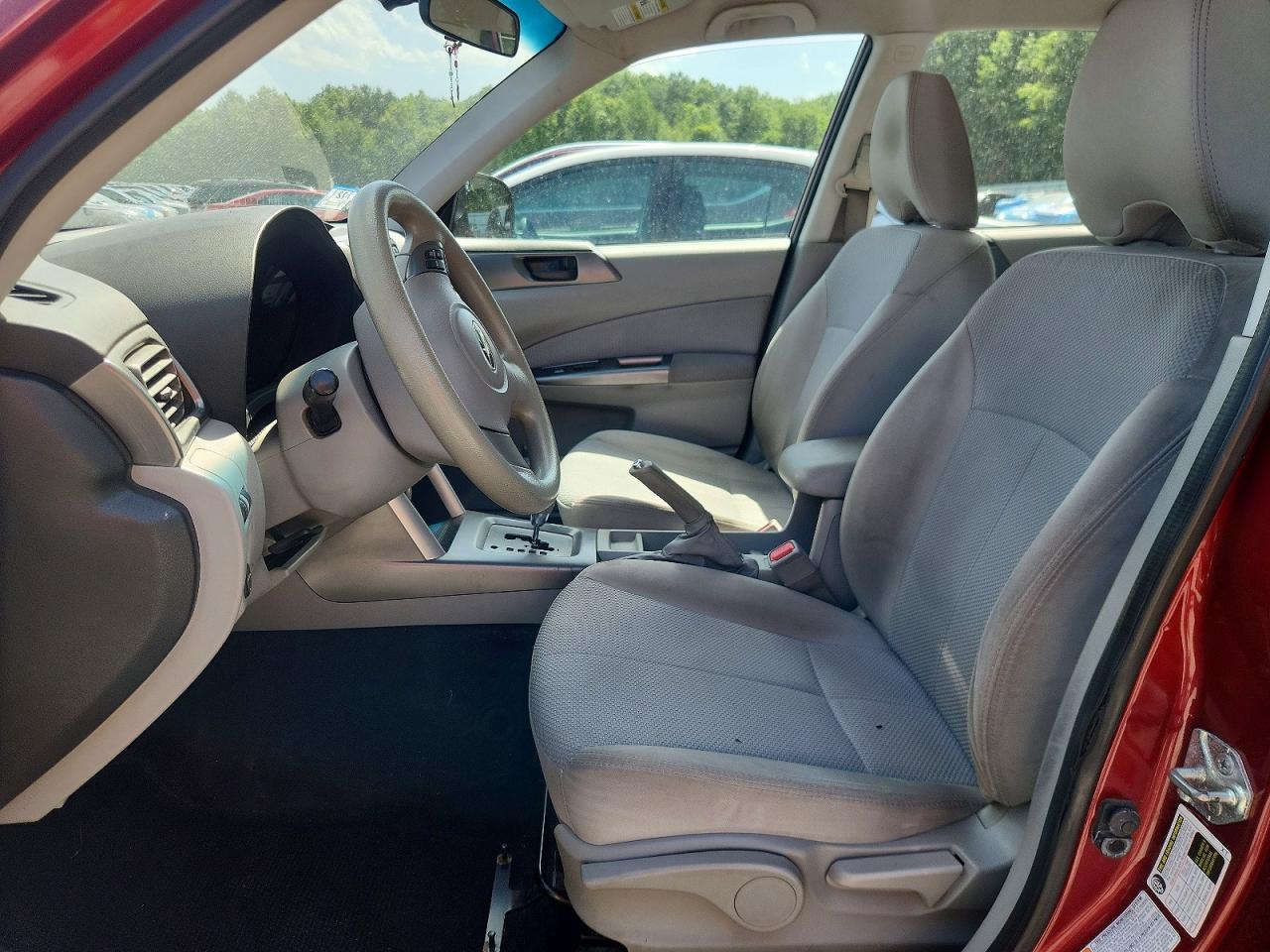 2012 Subaru Forester Burgundy vin: JF2SHABC8CH406095