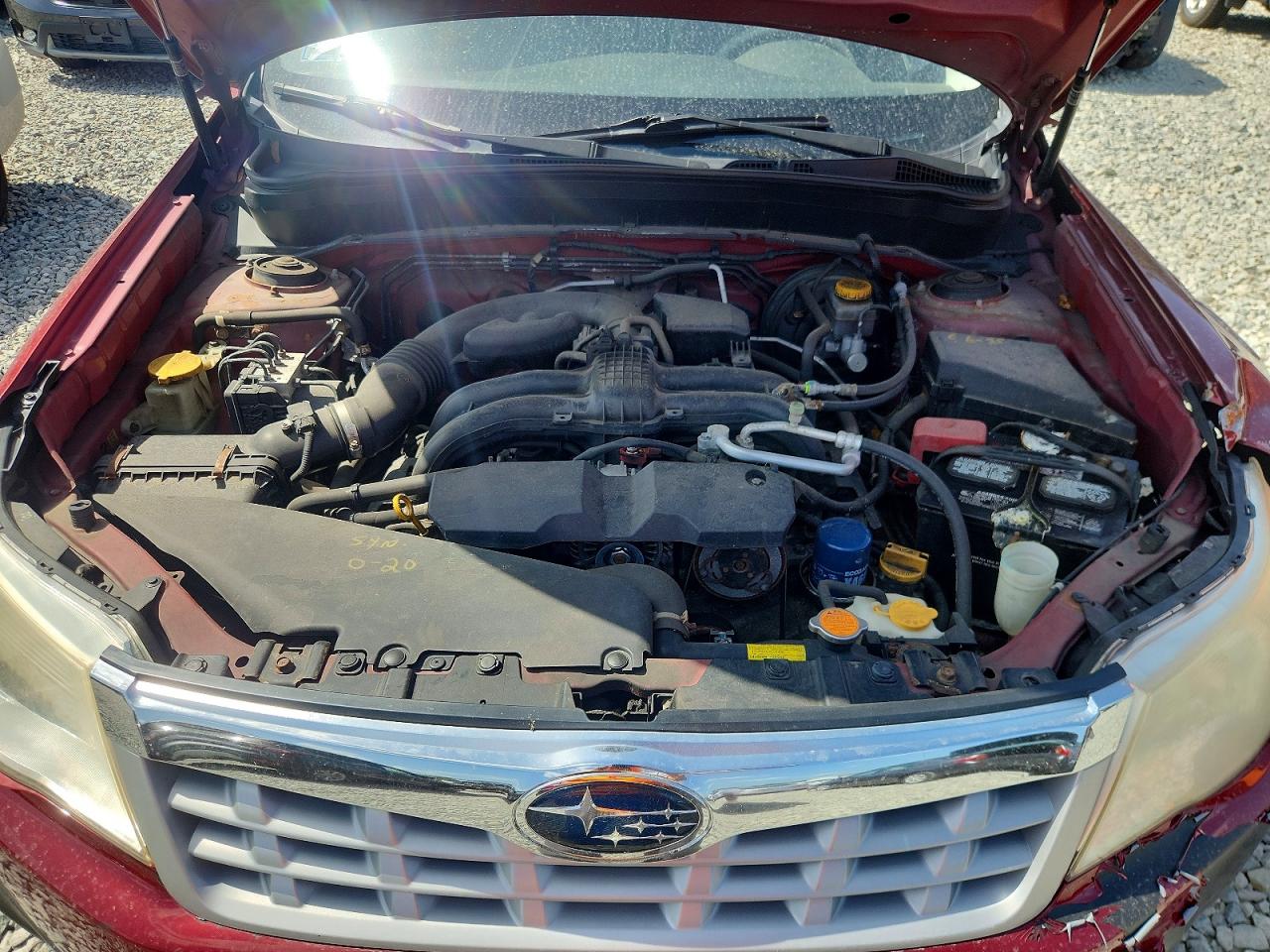 2012 Subaru Forester Burgundy vin: JF2SHABC8CH406095