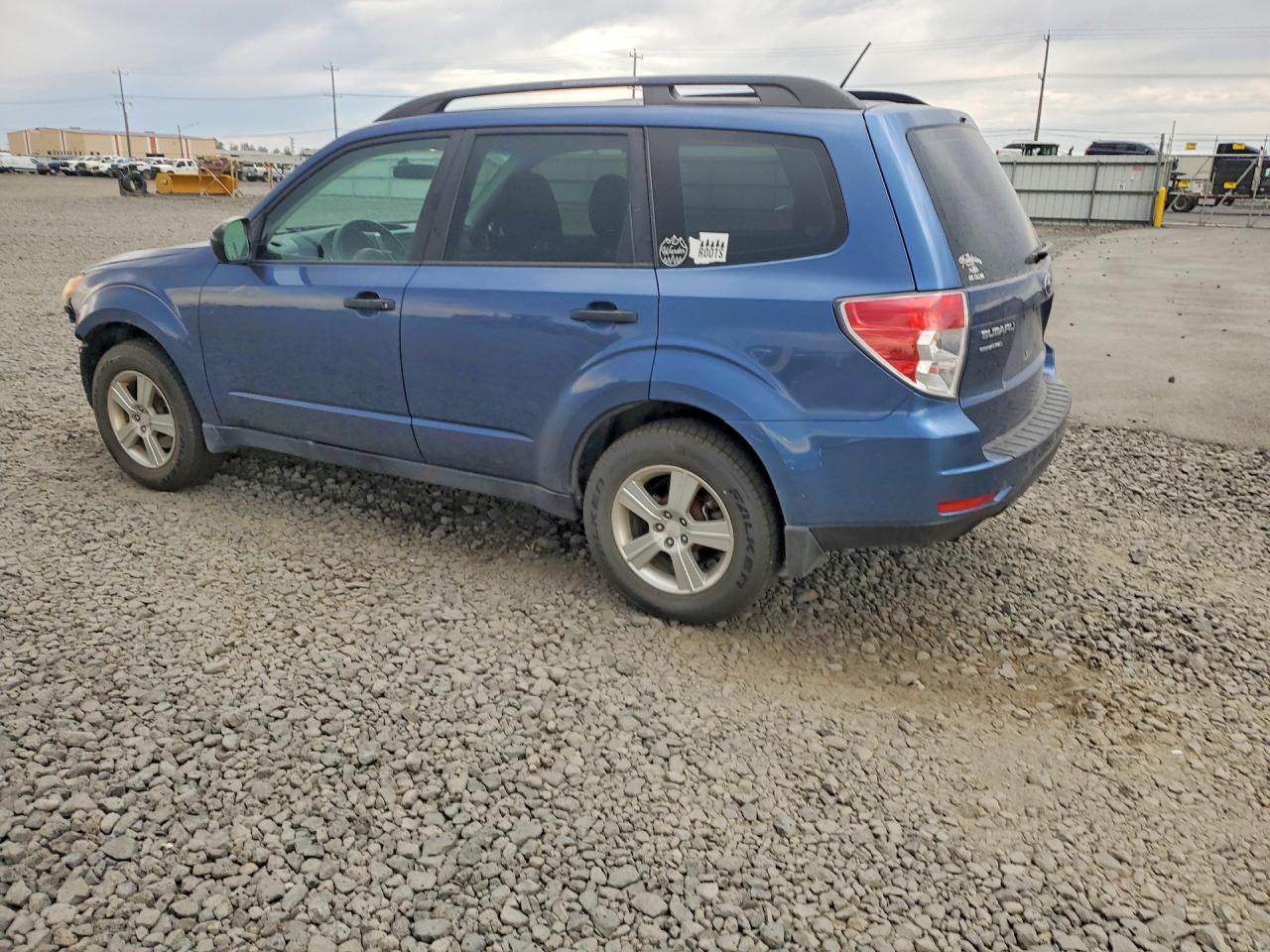 2012 Subaru Forester 2.5x Blue vin: JF2SHABC8CH418070