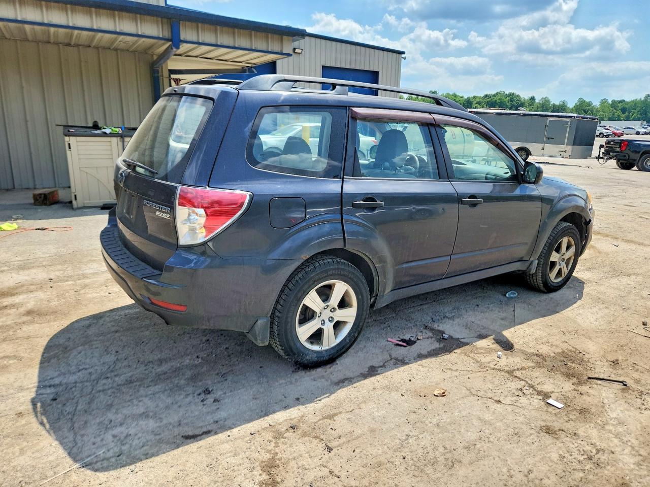 2012 Subaru Forester 2.5x Blue vin: JF2SHABC8CH440697