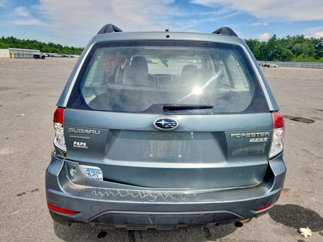 2012 Subaru Forester 2.5x Turquoise vin: JF2SHABC8CH458715