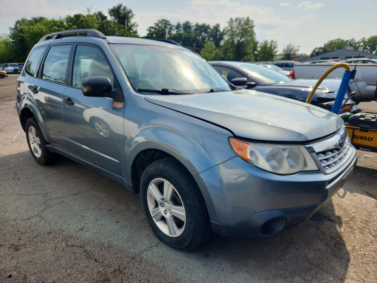 2013 Subaru Forester 2.5x Blue vin: JF2SHABC8DH430169