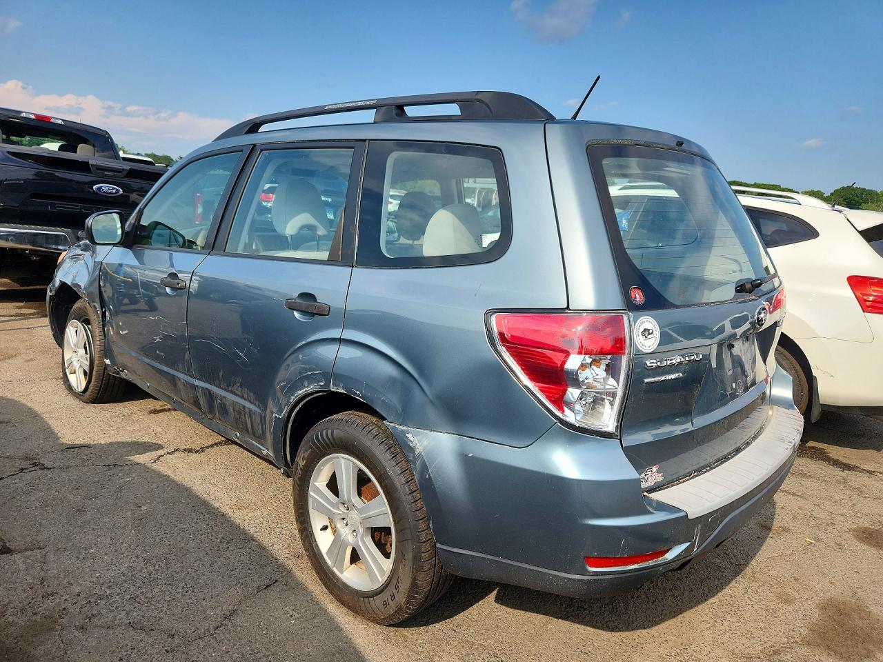 2013 Subaru Forester 2.5x Blue vin: JF2SHABC8DH430169