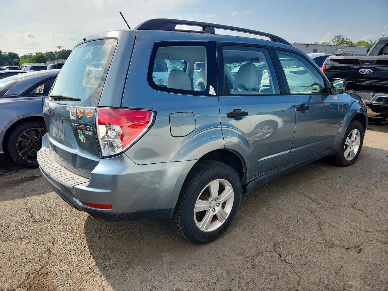 2013 Subaru Forester 2.5x Blue vin: JF2SHABC8DH430169