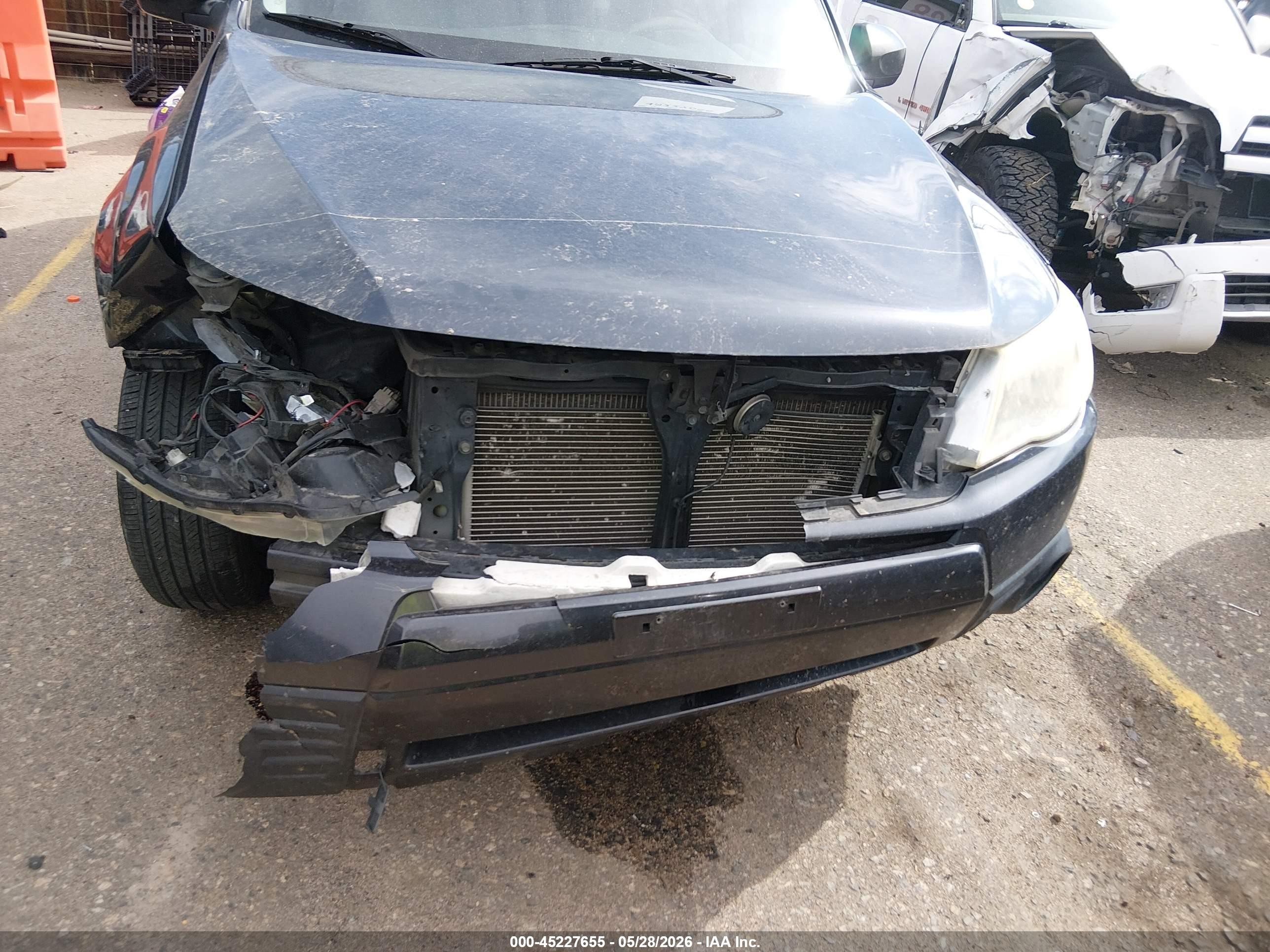 2013 Subaru Forester 2.5x Черный vin: JF2SHABC8DH440880