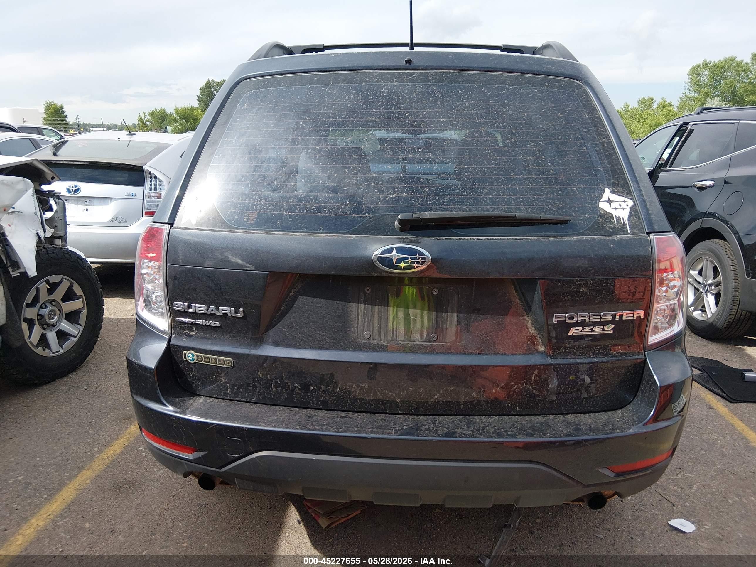 2013 Subaru Forester 2.5x Черный vin: JF2SHABC8DH440880
