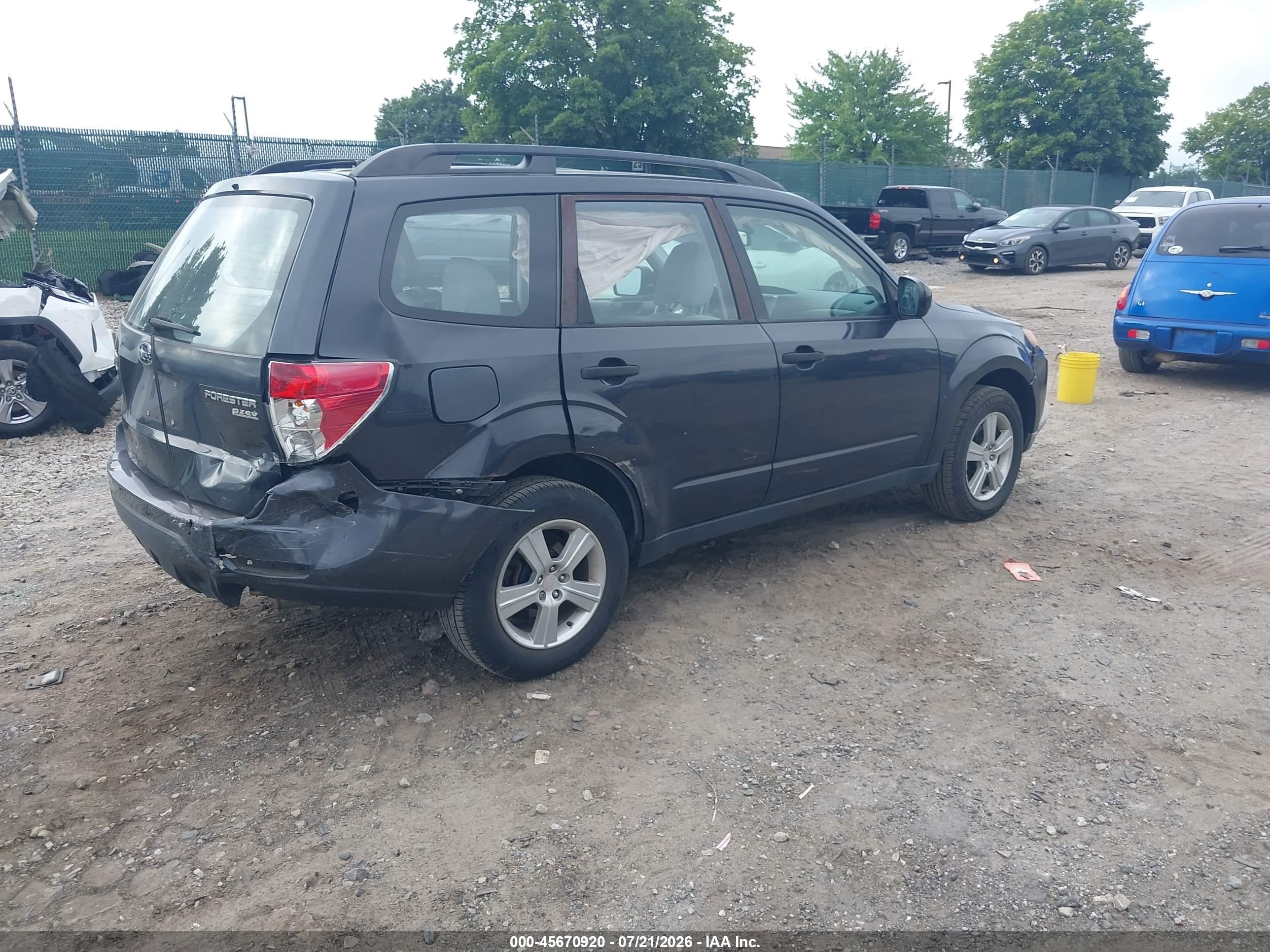 2011 Subaru Forester 2.5x Dark Blue vin: JF2SHABC9BH711331