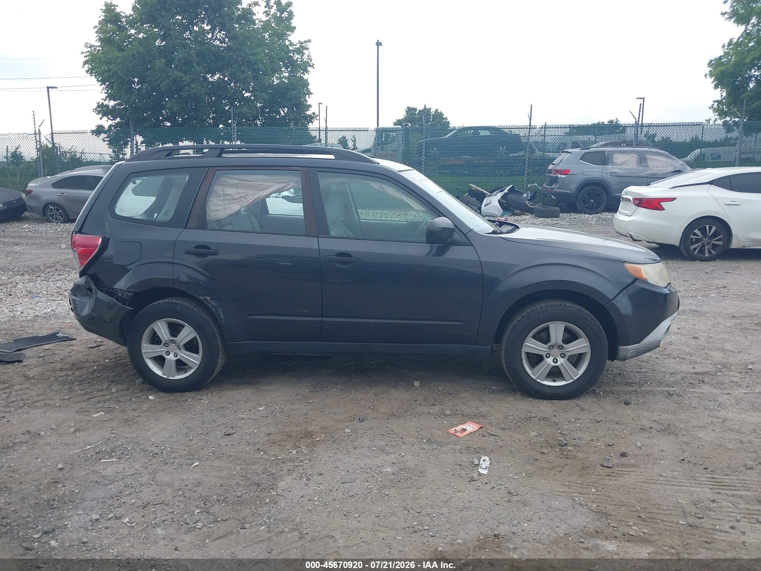 2011 Subaru Forester 2.5x Dark Blue vin: JF2SHABC9BH711331