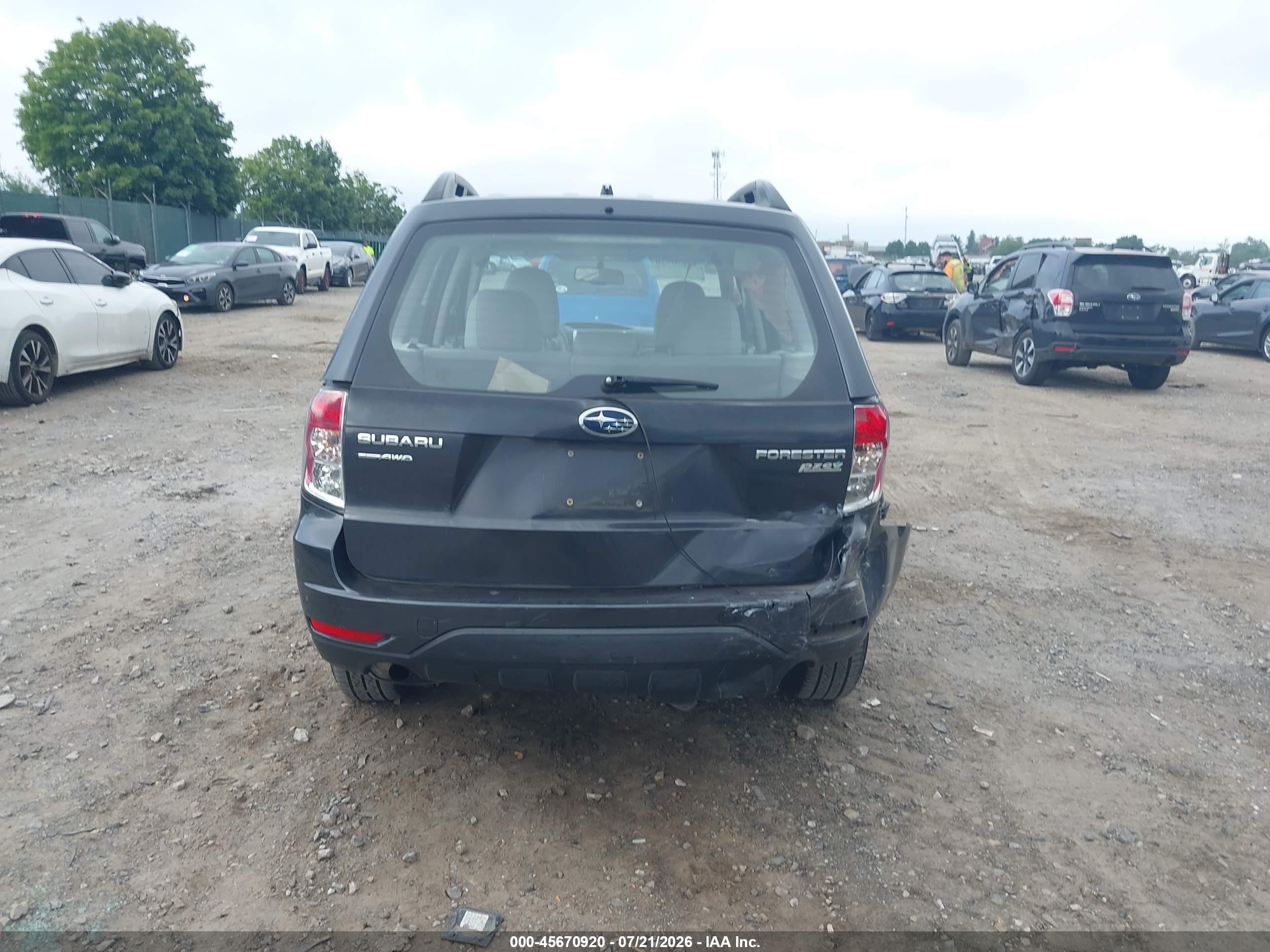 2011 Subaru Forester 2.5x Dark Blue vin: JF2SHABC9BH711331