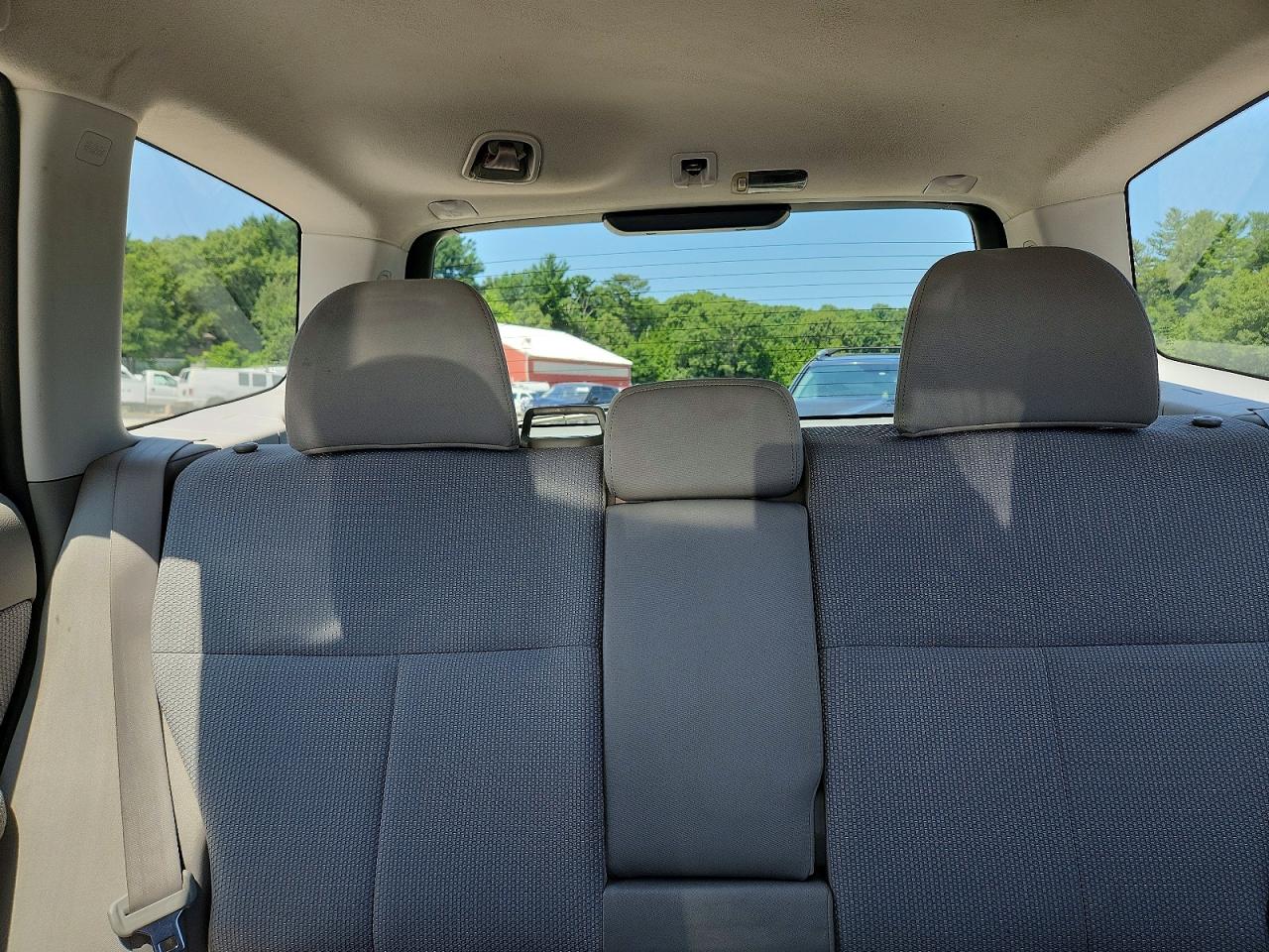 2011 Subaru Forester 2.5x White vin: JF2SHABC9BH723463