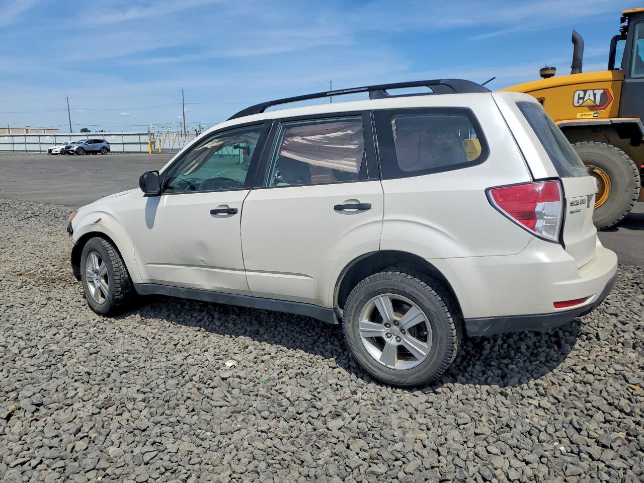 2012 Subaru Forester 2.5x Белый vin: JF2SHABC9CH400693