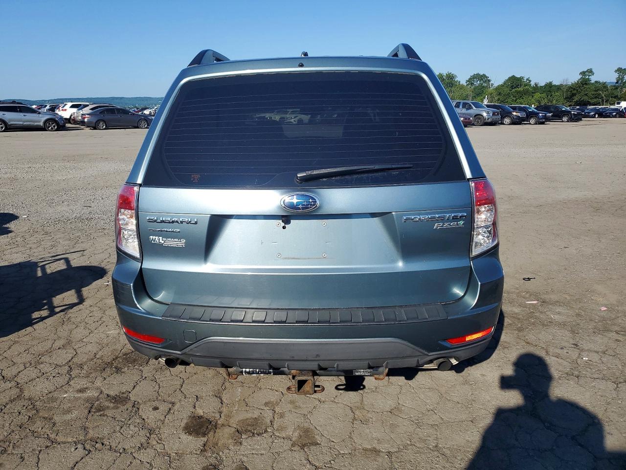 2012 Subaru Forester 2.5x Gray vin: JF2SHABC9CH433452
