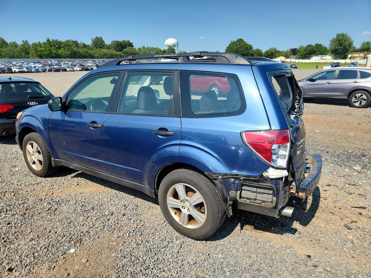 2012 Subaru Forester 2.5x Blue vin: JF2SHABC9CH453555