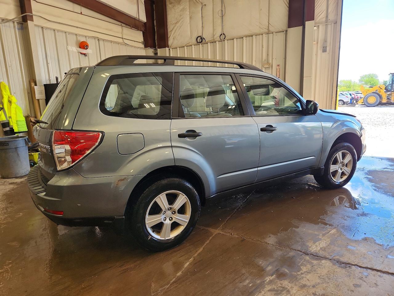 2012 Subaru Forester 2.5x Teal vin: JF2SHABC9CH470534