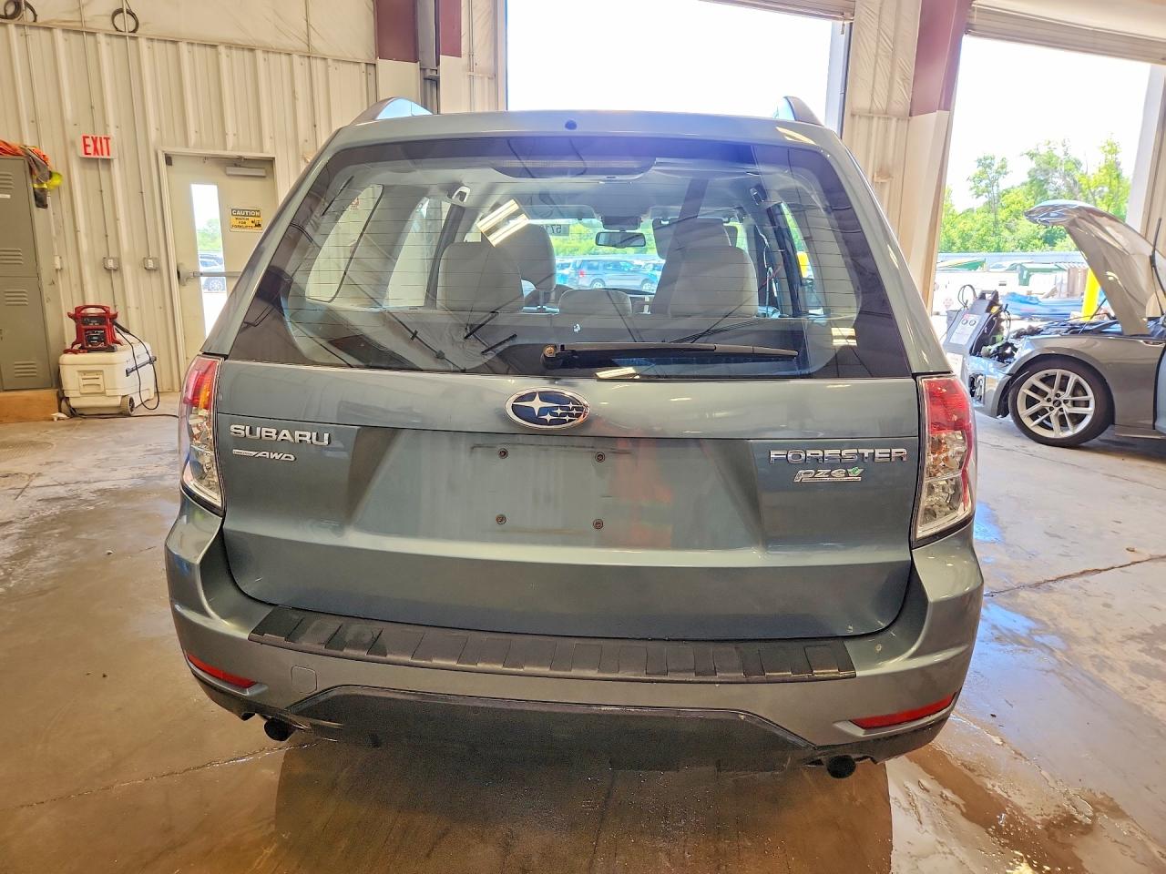 2012 Subaru Forester 2.5x Teal vin: JF2SHABC9CH470534
