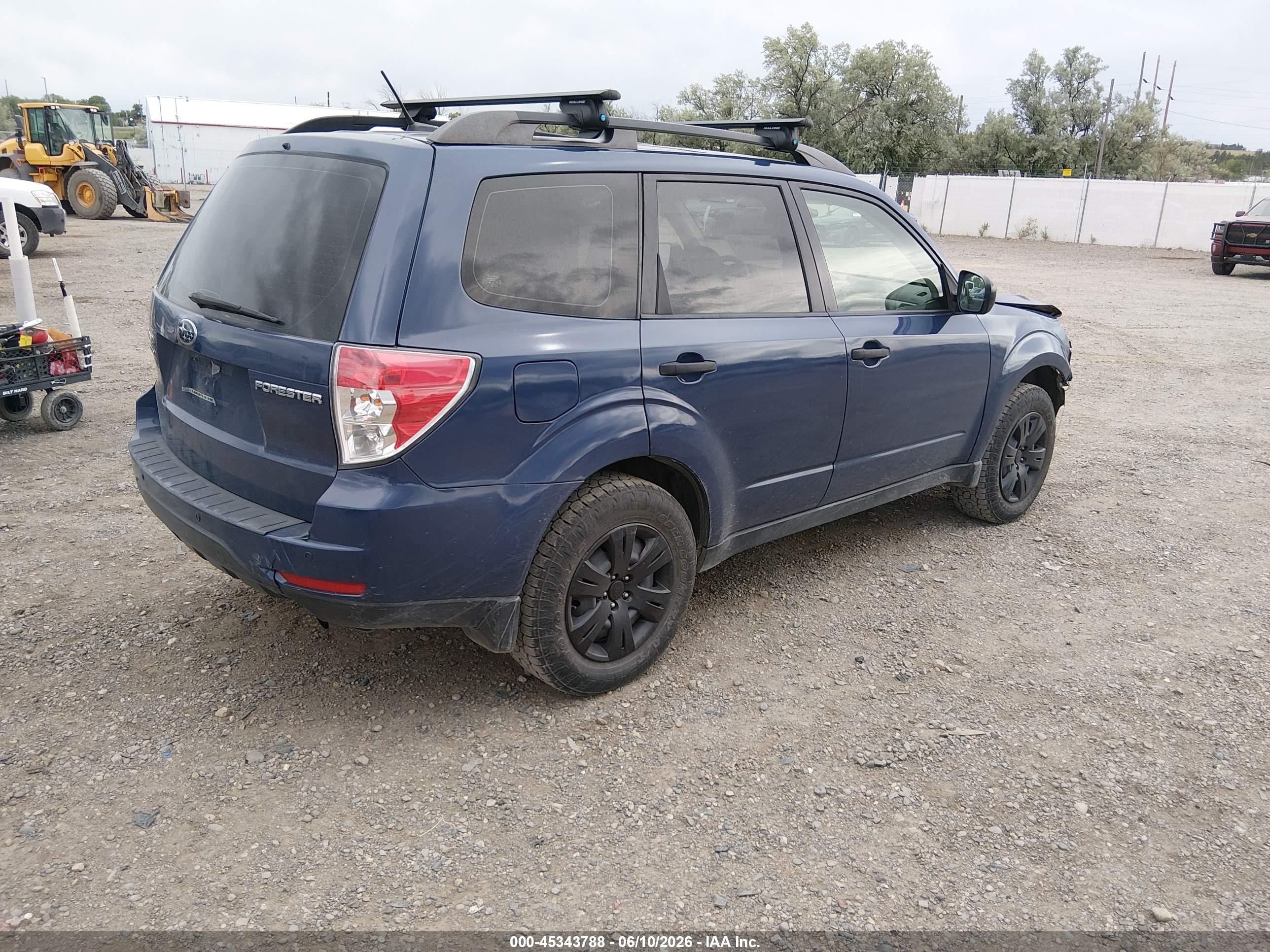 2013 Subaru Forester 2.5x Dark Blue vin: JF2SHABC9DG420188