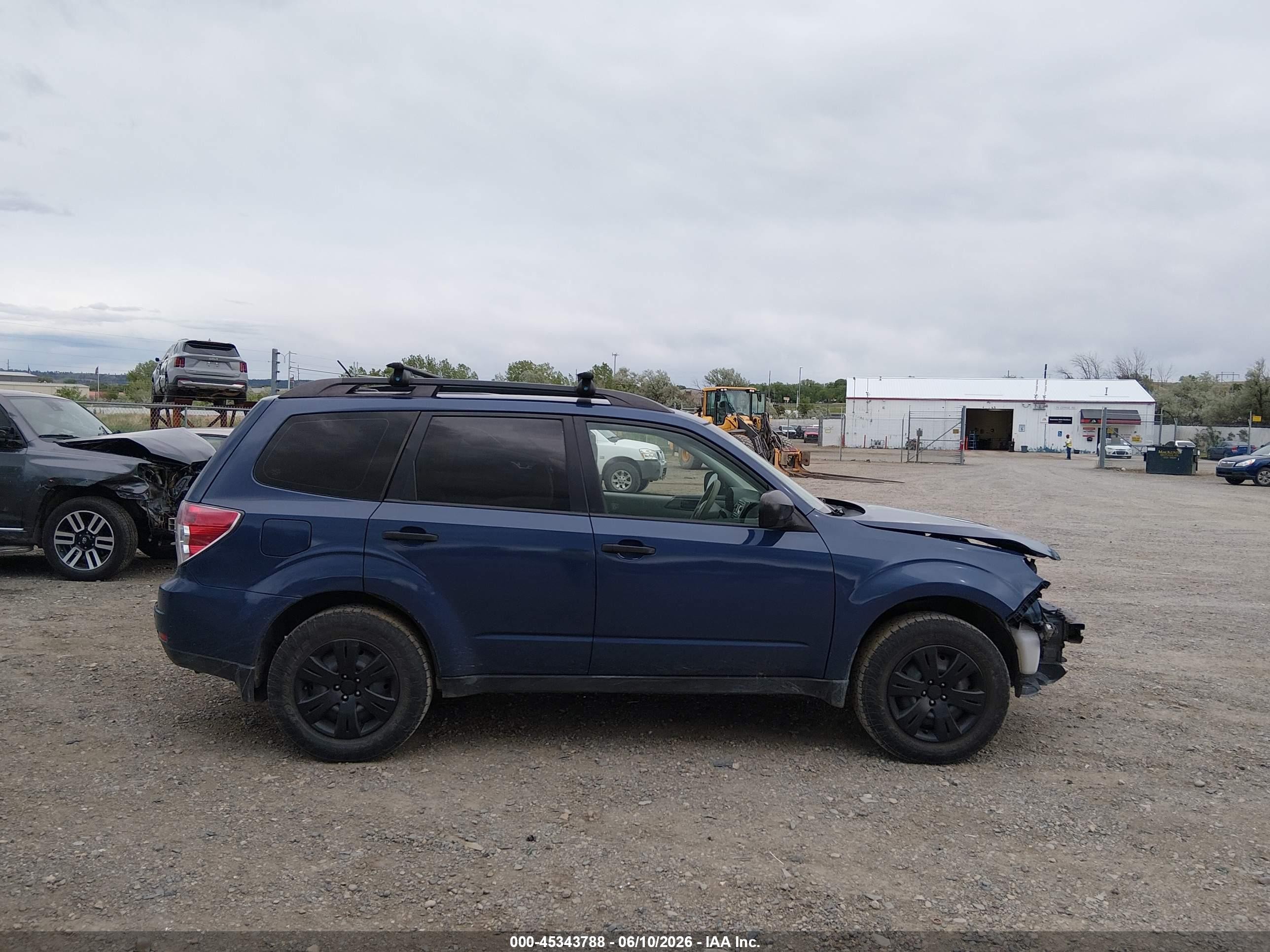 2013 Subaru Forester 2.5x Dark Blue vin: JF2SHABC9DG420188