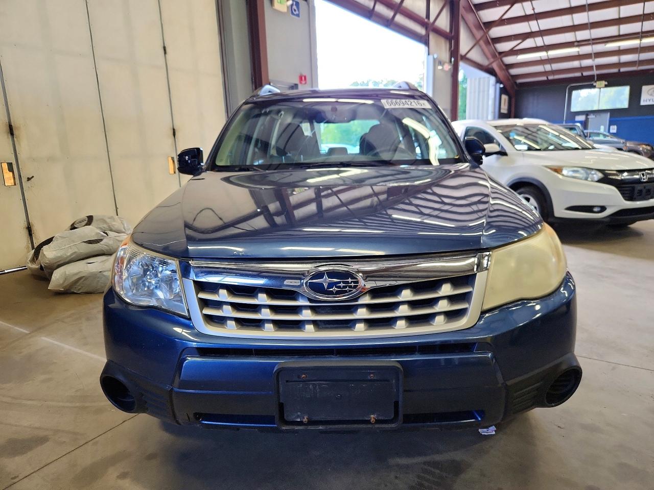 2013 Subaru Forester 2.5x Blue vin: JF2SHABC9DH413431