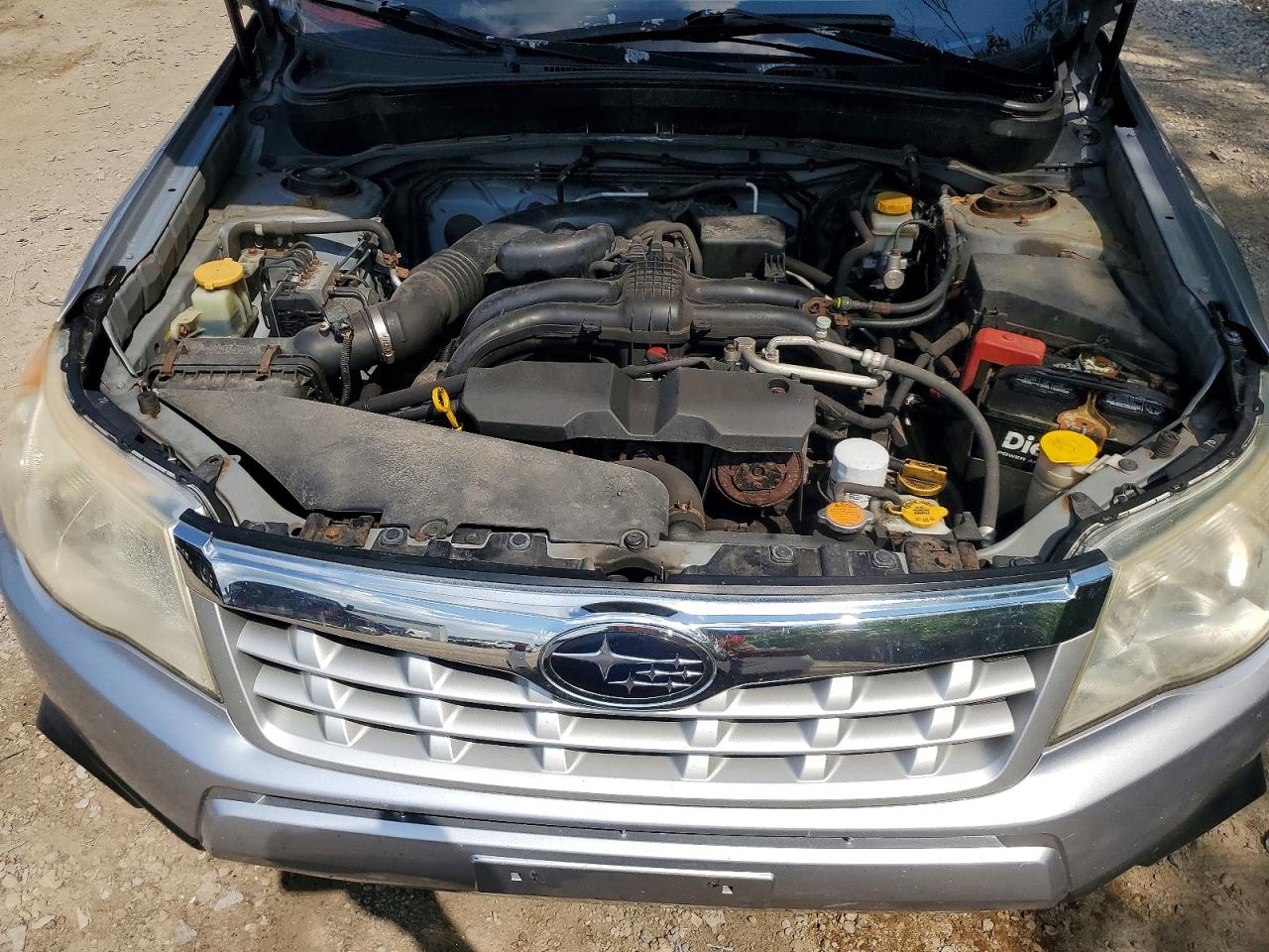 2013 Subaru Forester 2.5x Silver vin: JF2SHABC9DH440001