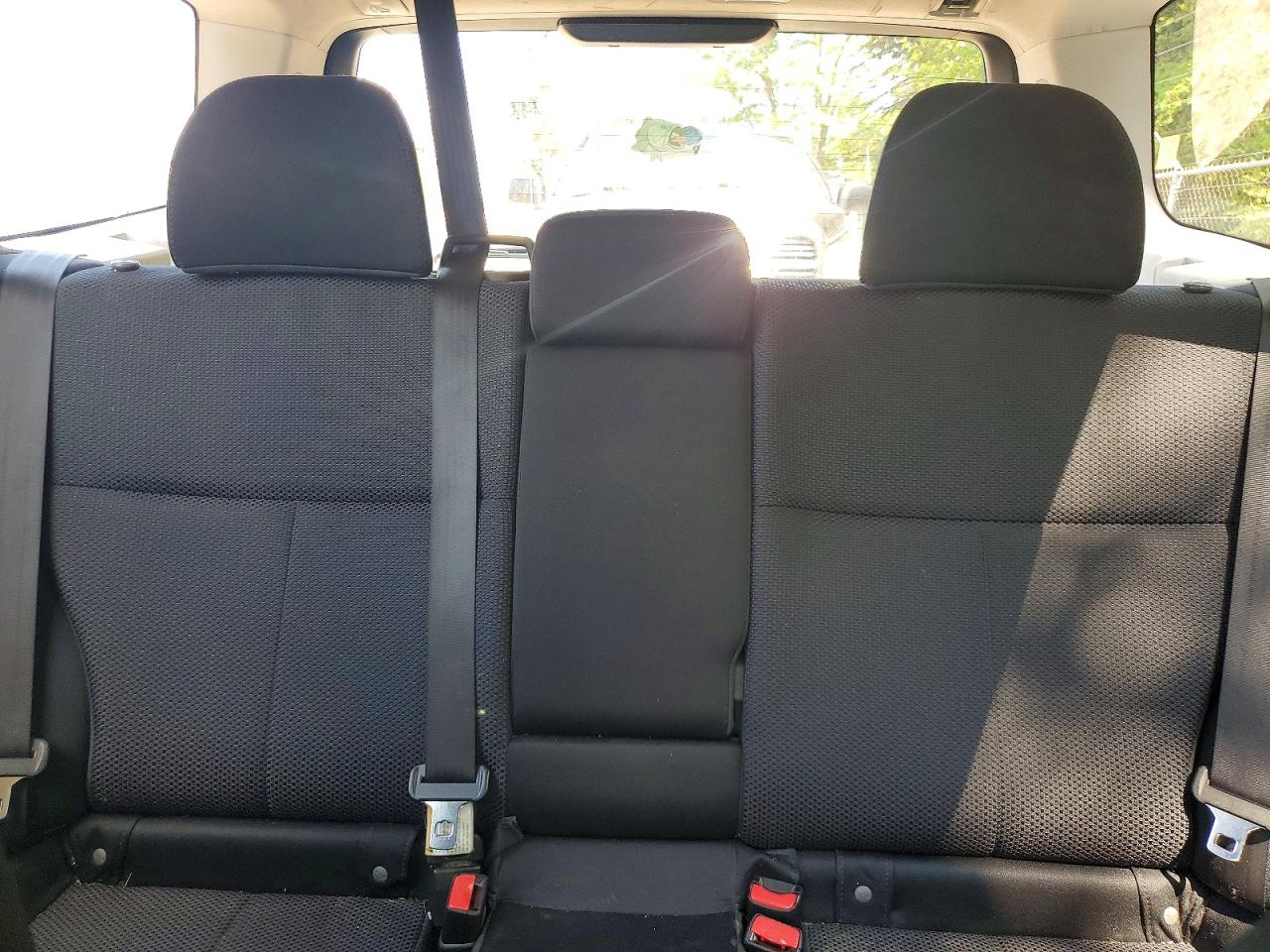 2013 Subaru Forester 2.5x Silver vin: JF2SHABC9DH440001