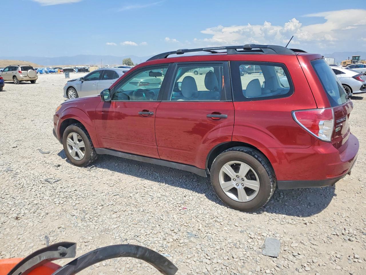 2013 Subaru Forester 2.5x Red vin: JF2SHABC9DH444923