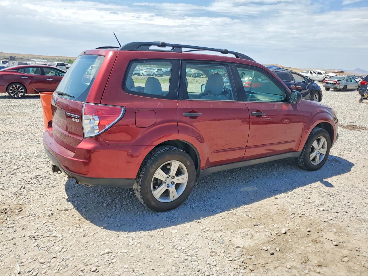 2013 Subaru Forester 2.5x Red vin: JF2SHABC9DH444923