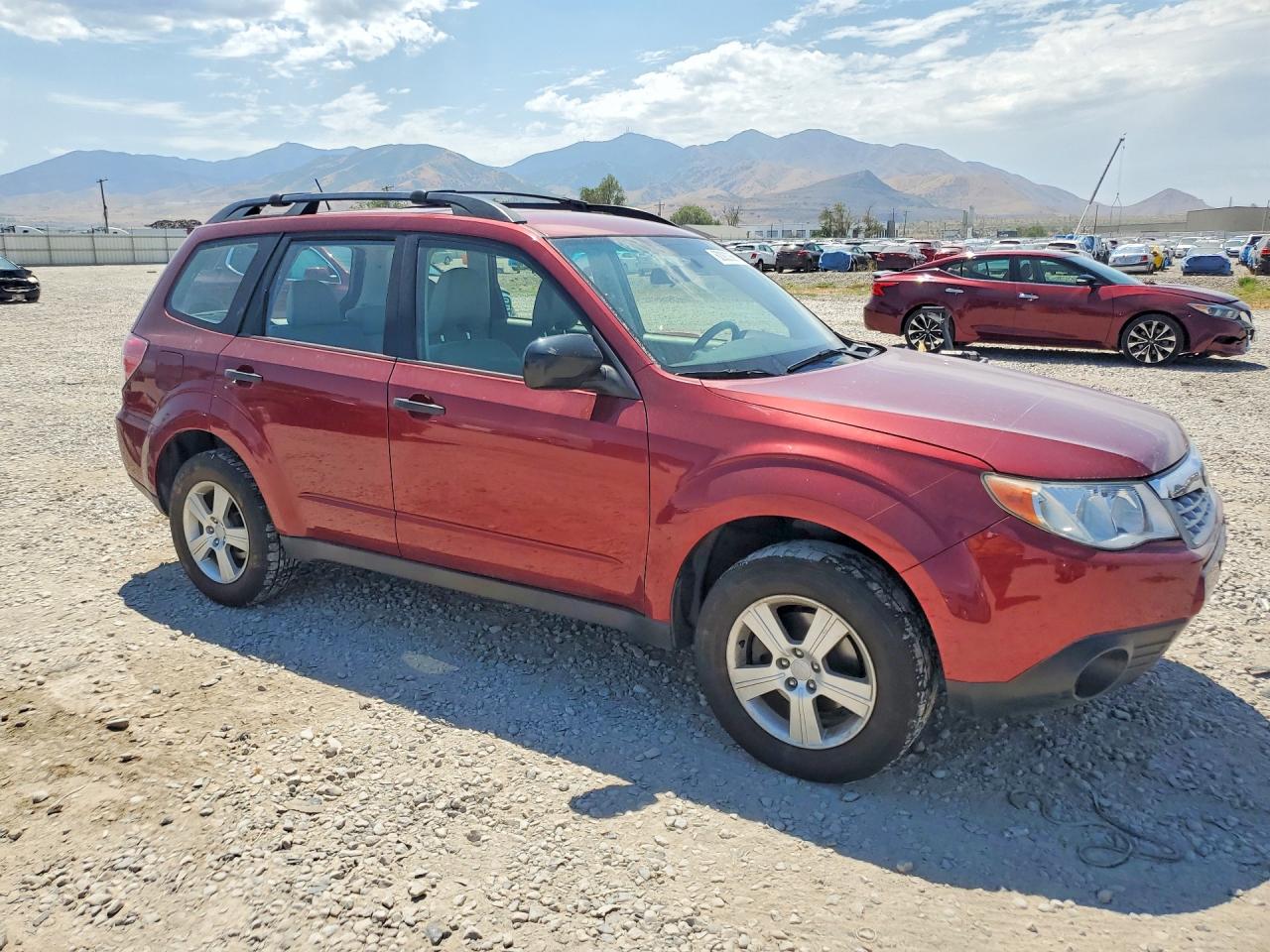 2013 Subaru Forester 2.5x Red vin: JF2SHABC9DH444923