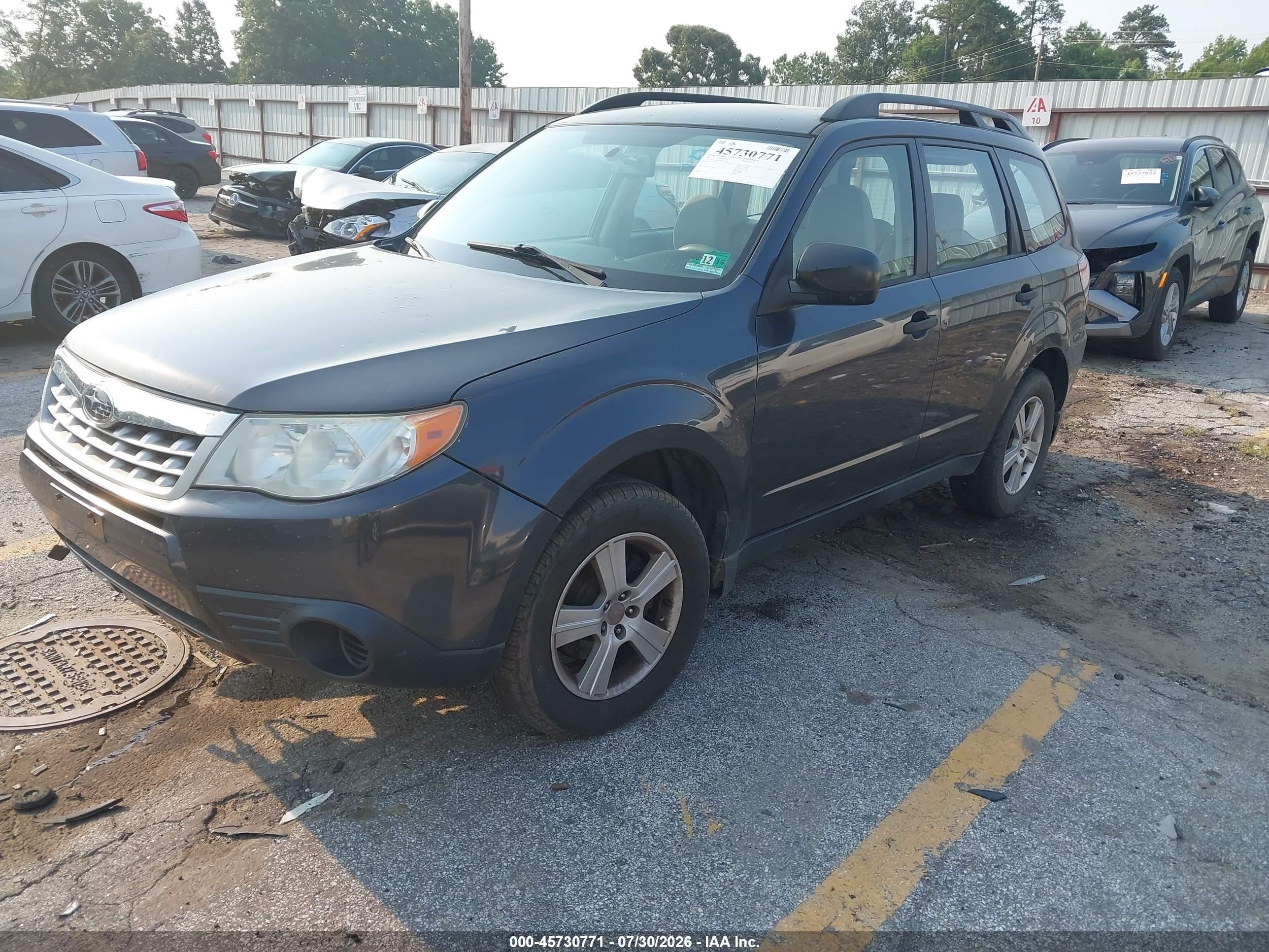 2011 Subaru Forester 2.5x Gray vin: JF2SHABCXBH708356