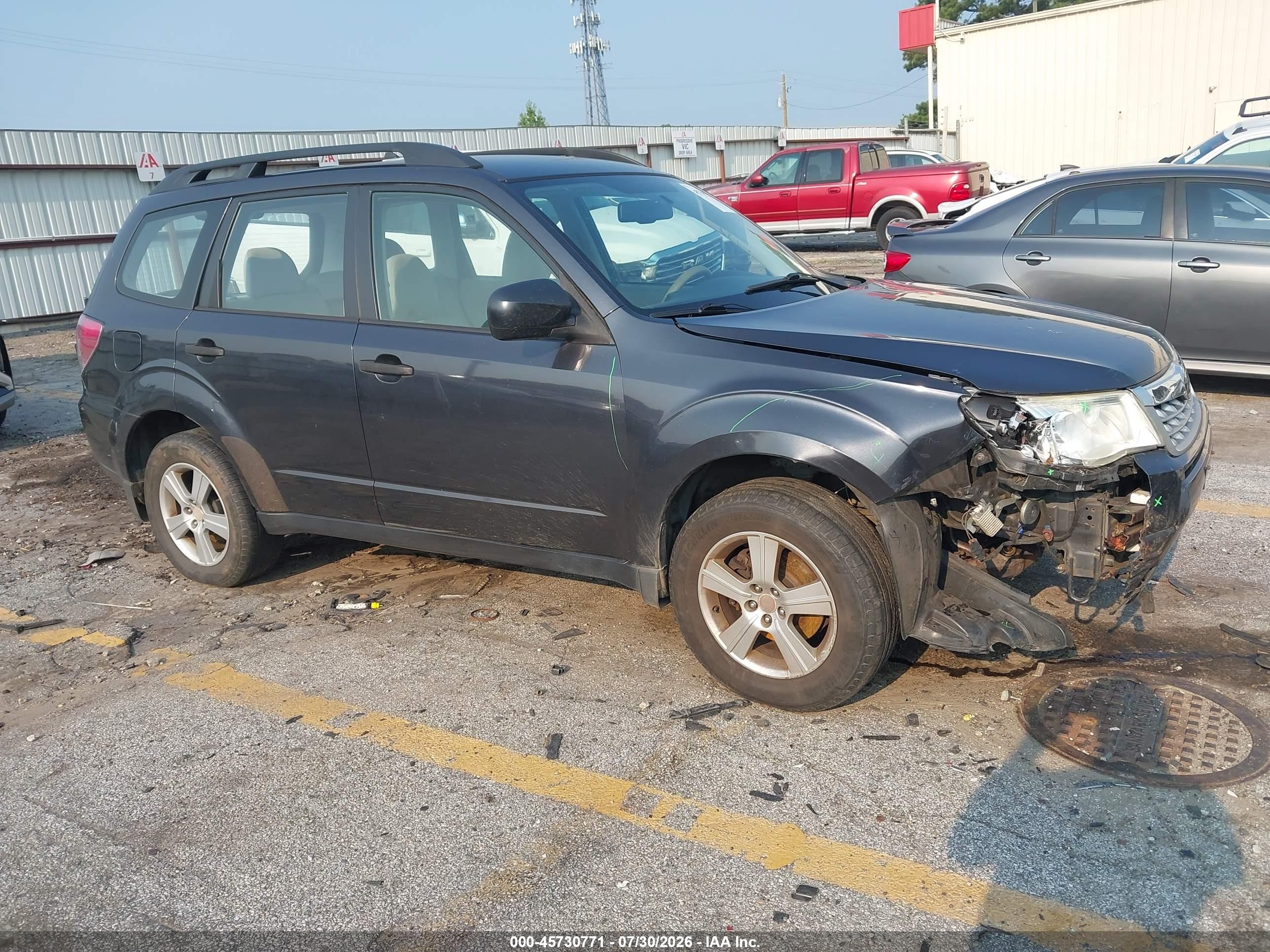 2011 Subaru Forester 2.5x Gray vin: JF2SHABCXBH708356