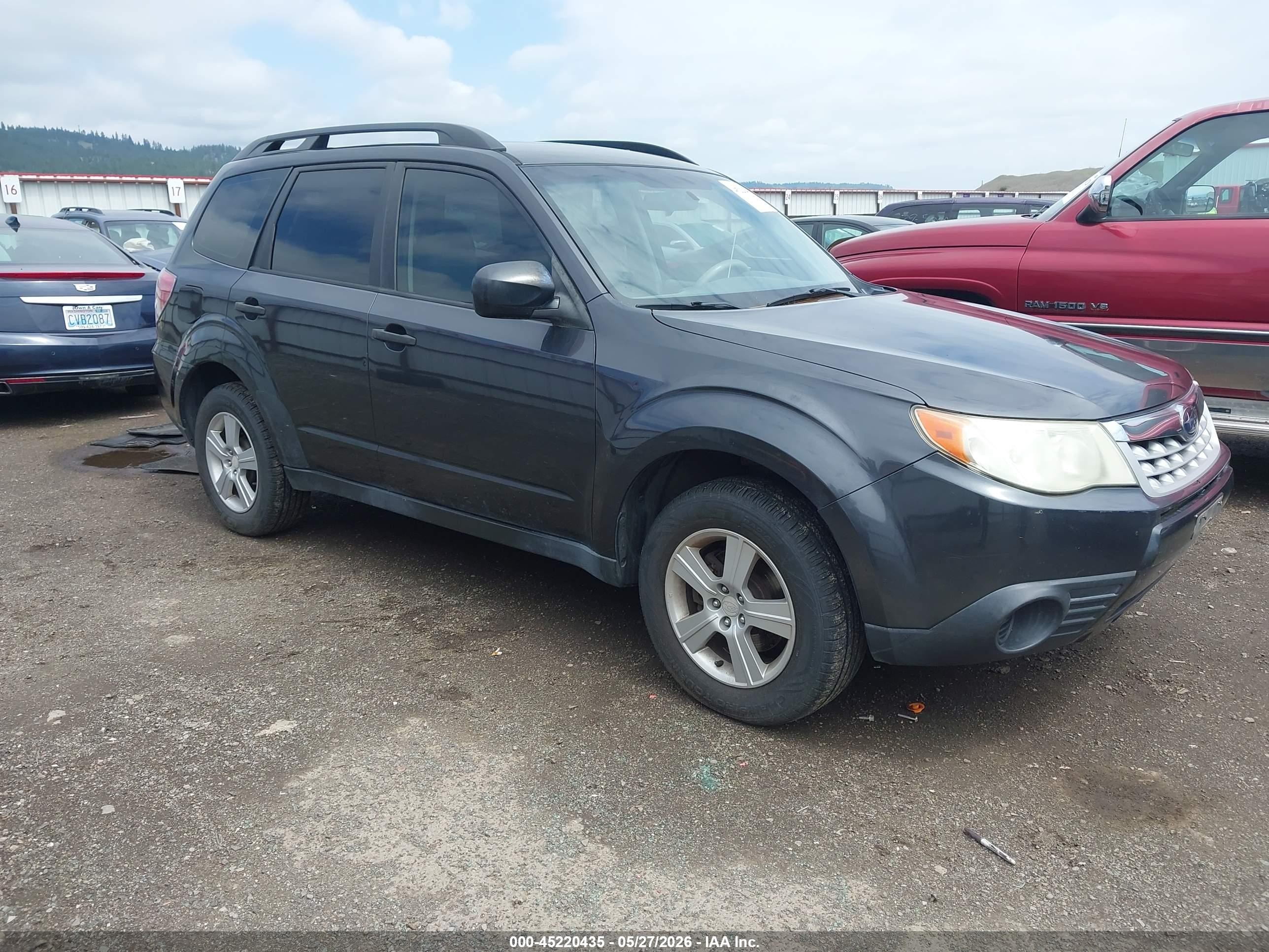 2011 Subaru Forester 2.5x Gray vin: JF2SHABCXBH709099