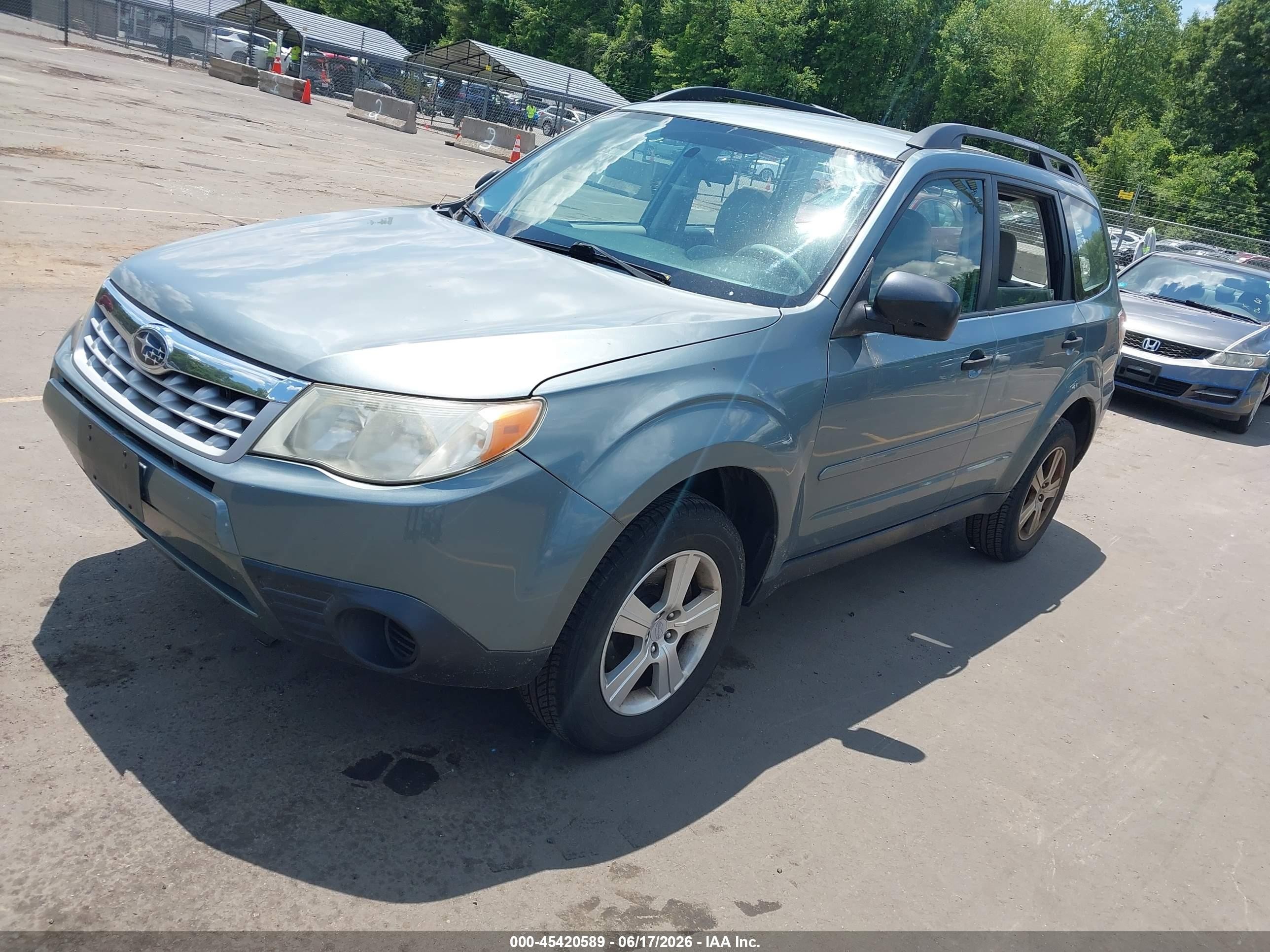 2011 Subaru Forester 2.5x Light Blue vin: JF2SHABCXBH745472